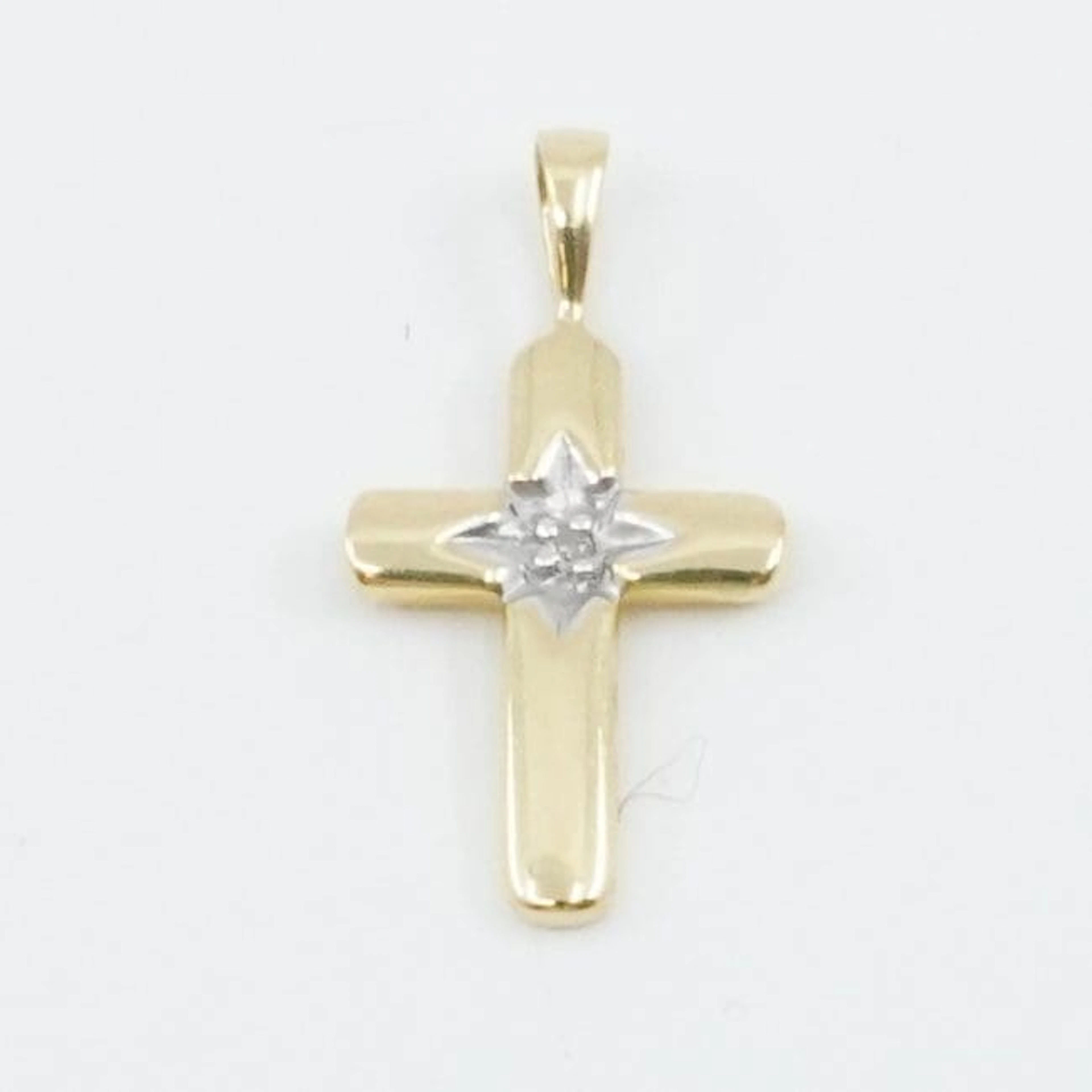 Hänge/berlock Guld 18K 1g Bredd 11mm Höjd 21mm kors med diamant 0,01ct