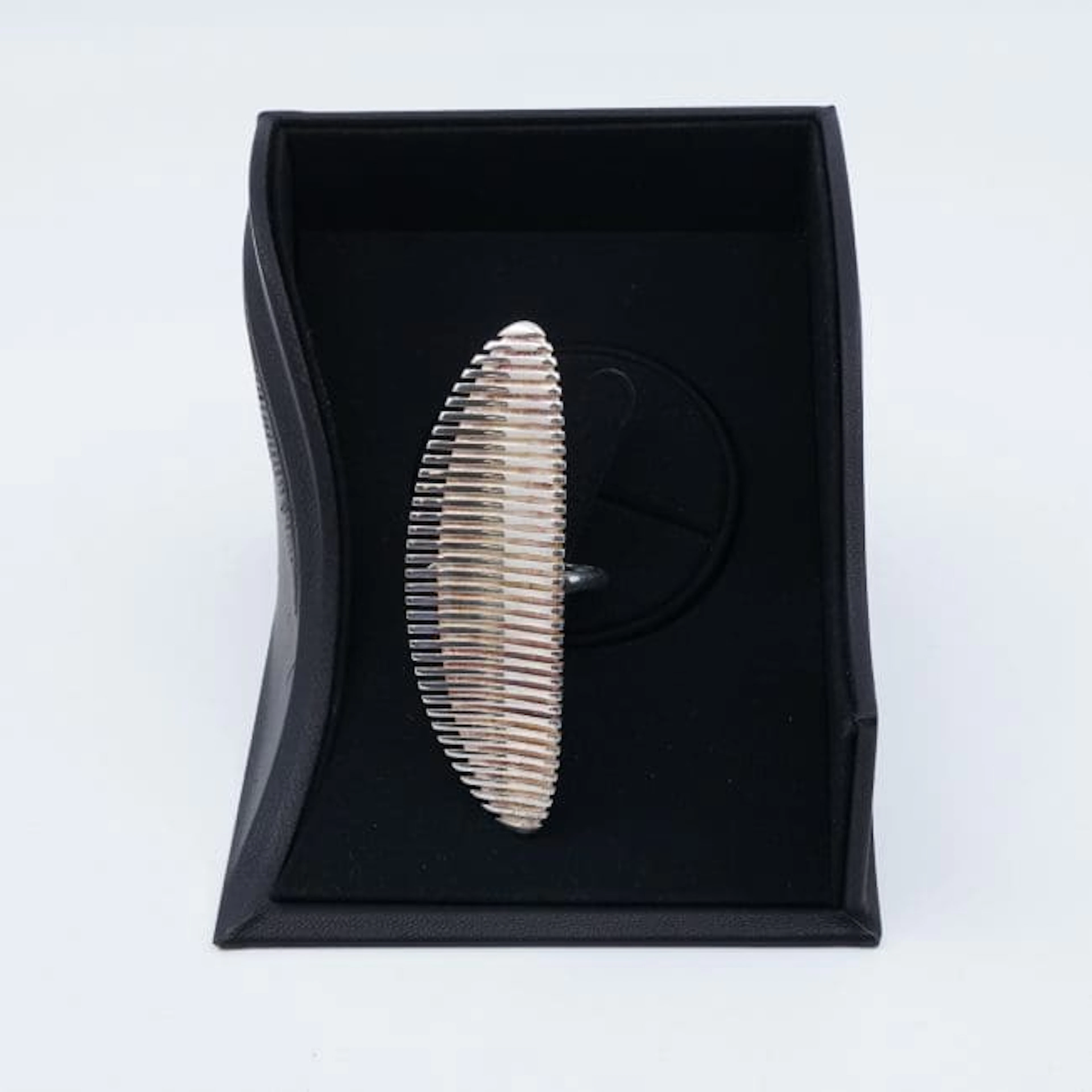 Ring Georg Jensen ”Zaha Hadid” Silver S925 33,2g Ø17 med tillhörande ask