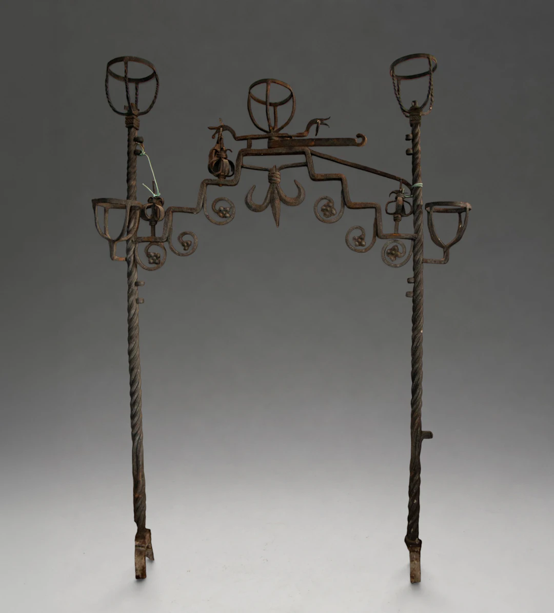 Monumental wrought iron candelabra for three lights – 16th century