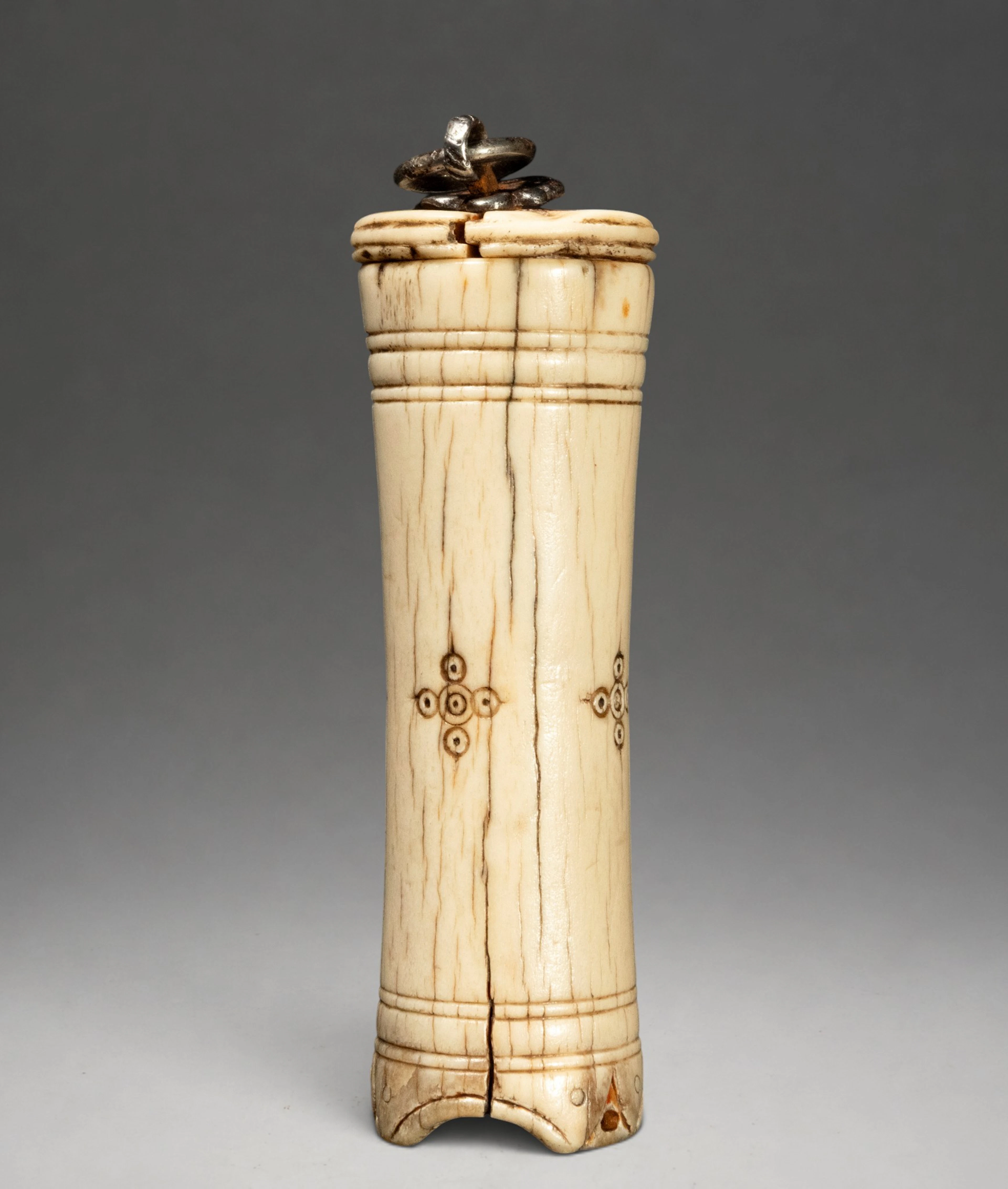RARE PYXID IN SICILIAN ISLAMIC STYLE, NORMIAN SYCLE, 19TH CENTURY