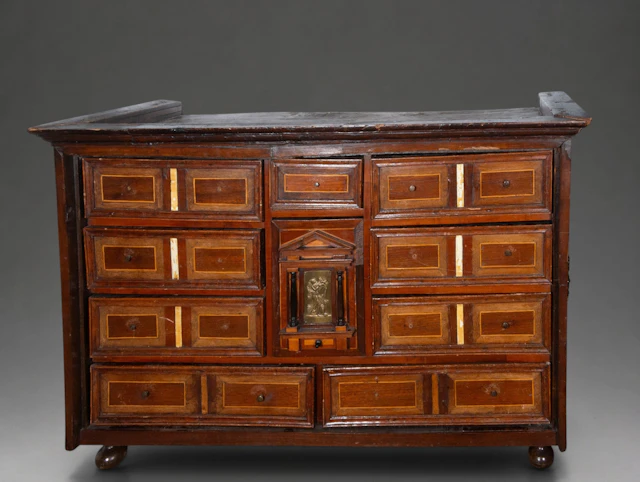 Italian bargueño – 18th century
