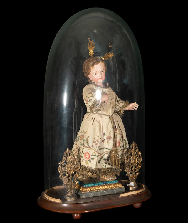 Hand-embroidered Infant Jesus from Granada, Risueño workshop with