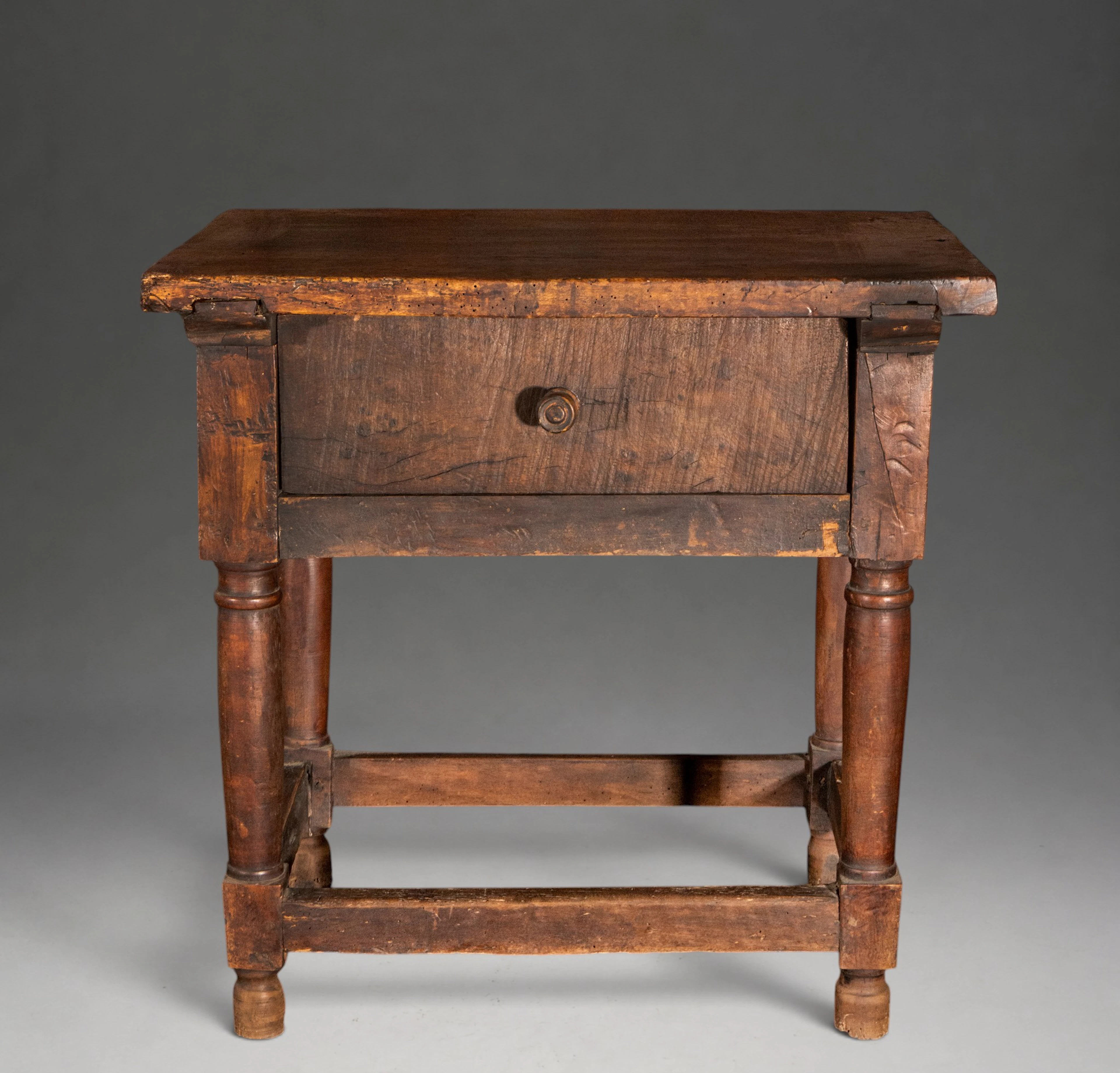 Walnut shoe table with drawer – 18th century