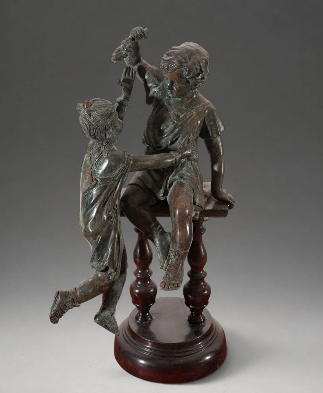 Sculptural group with two female figures – French School – 19th century