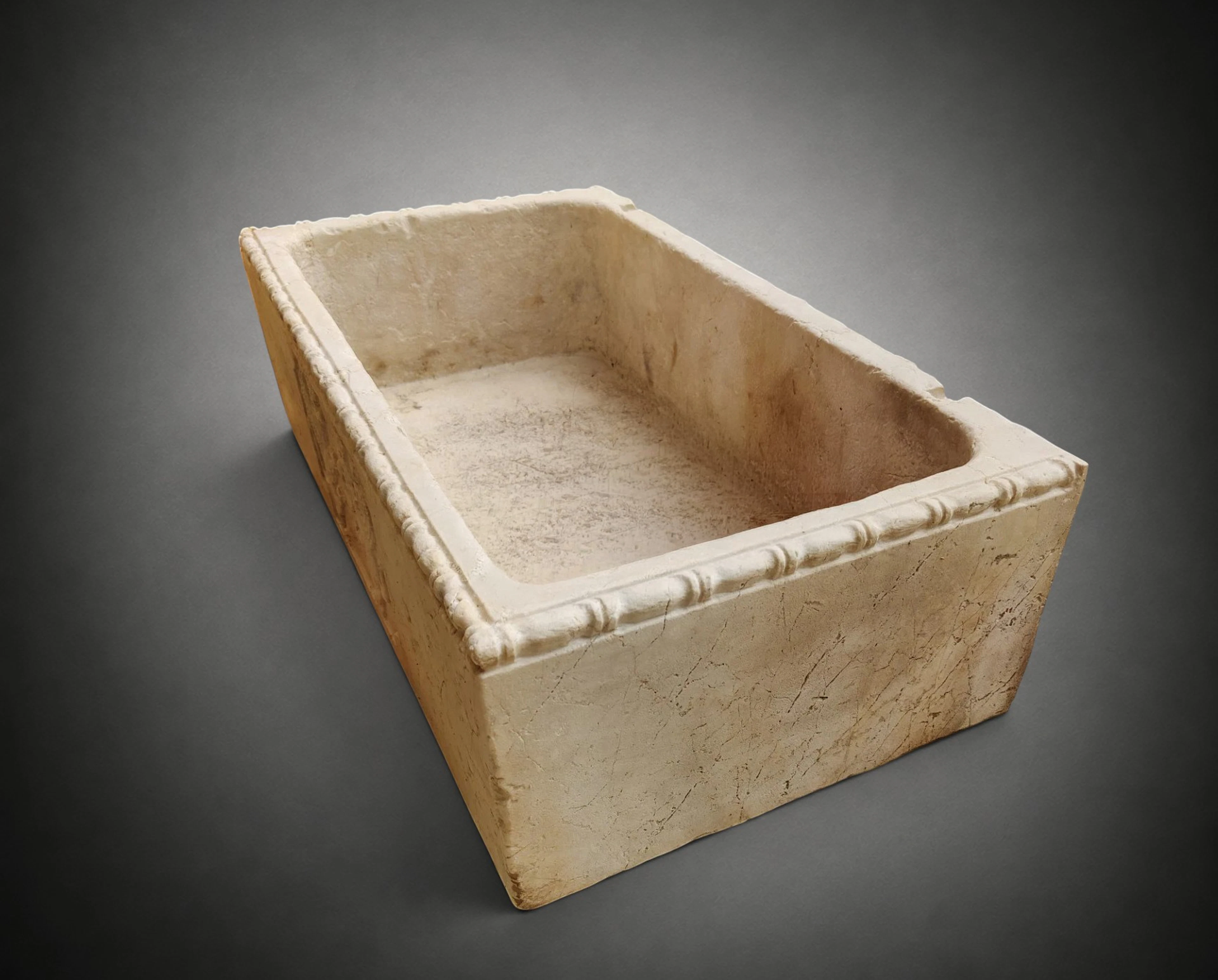 Botticino marble washbasin with facing taps, Venice, 19th-20th centuries