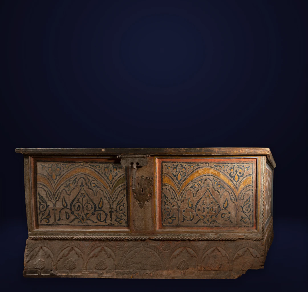 Monumental Nasrid casket from the 15th century