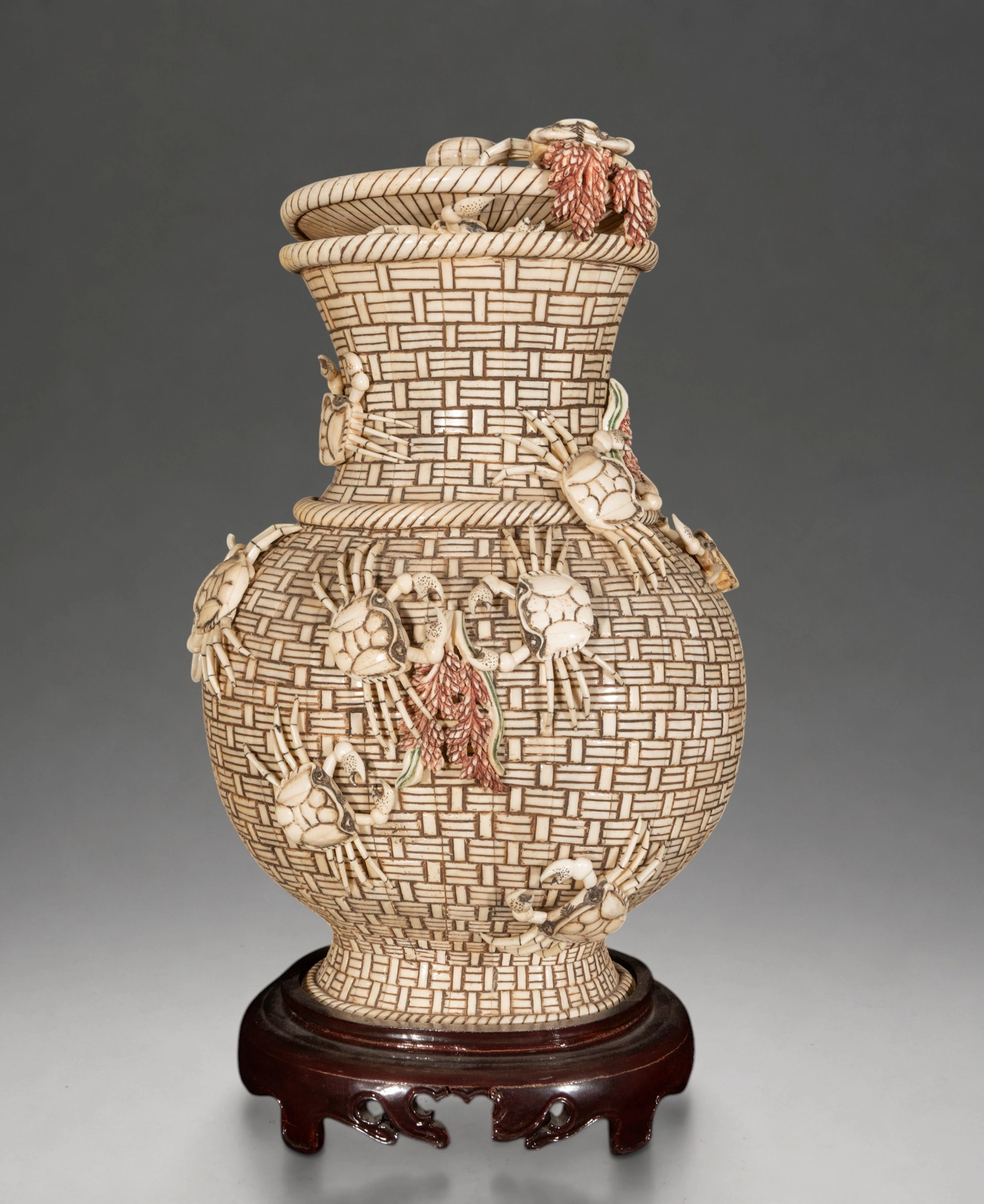 Large Chinese bone vase decorated with crabs and ears of wheat – China