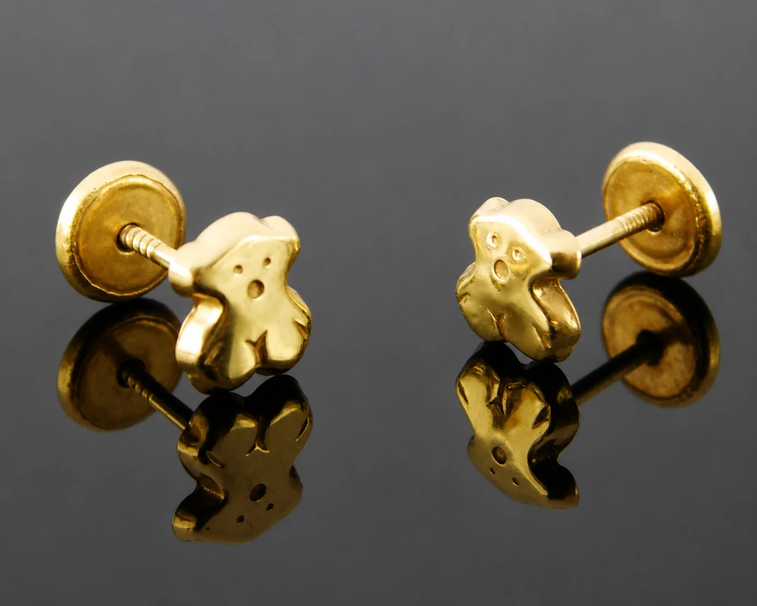 18-karat yellow gold stud earrings with teddy bears