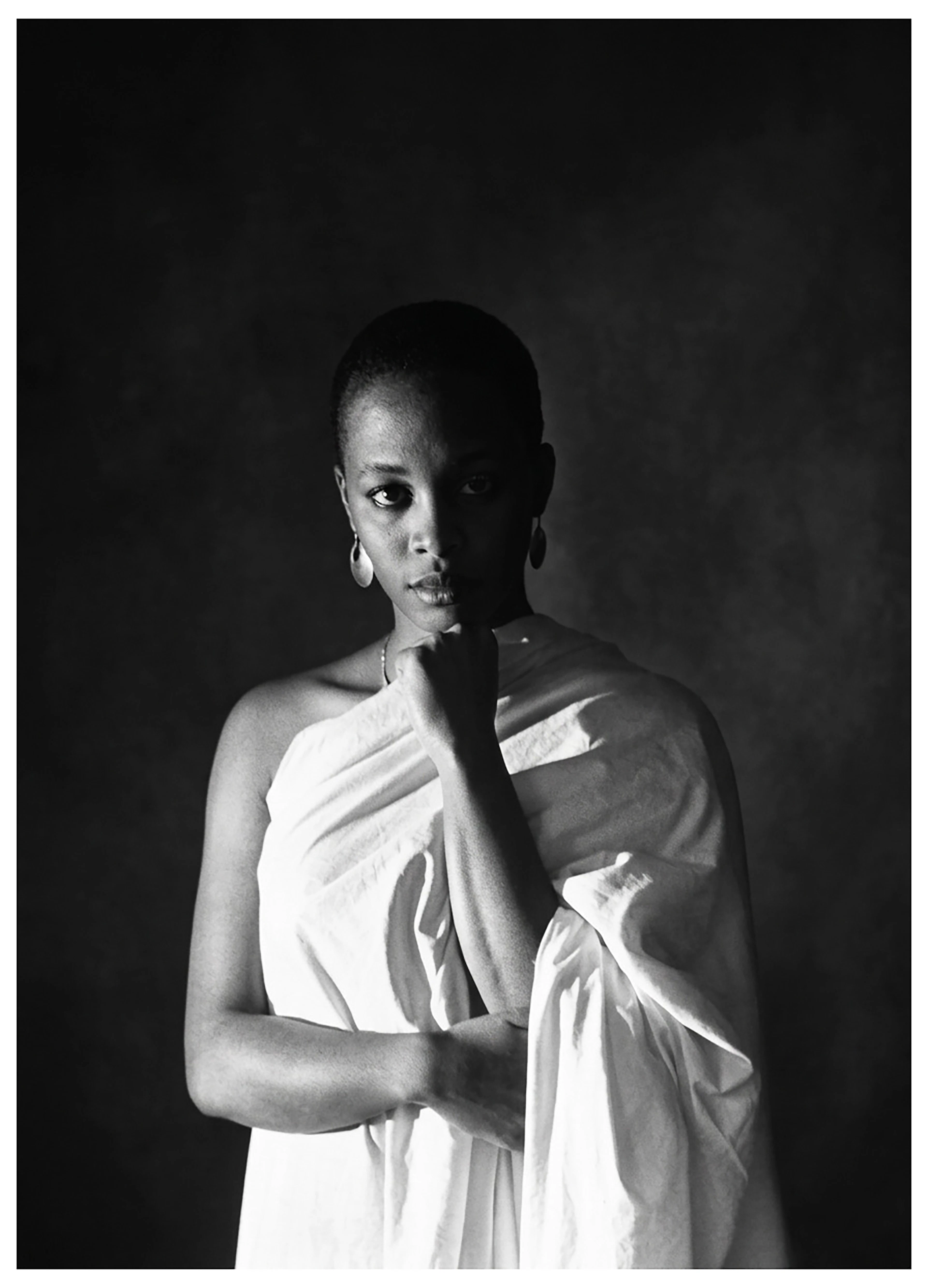 NORTH AMERICAN SCHOOL. 20TH CENTURY. Elegance and contemplation, 2000.