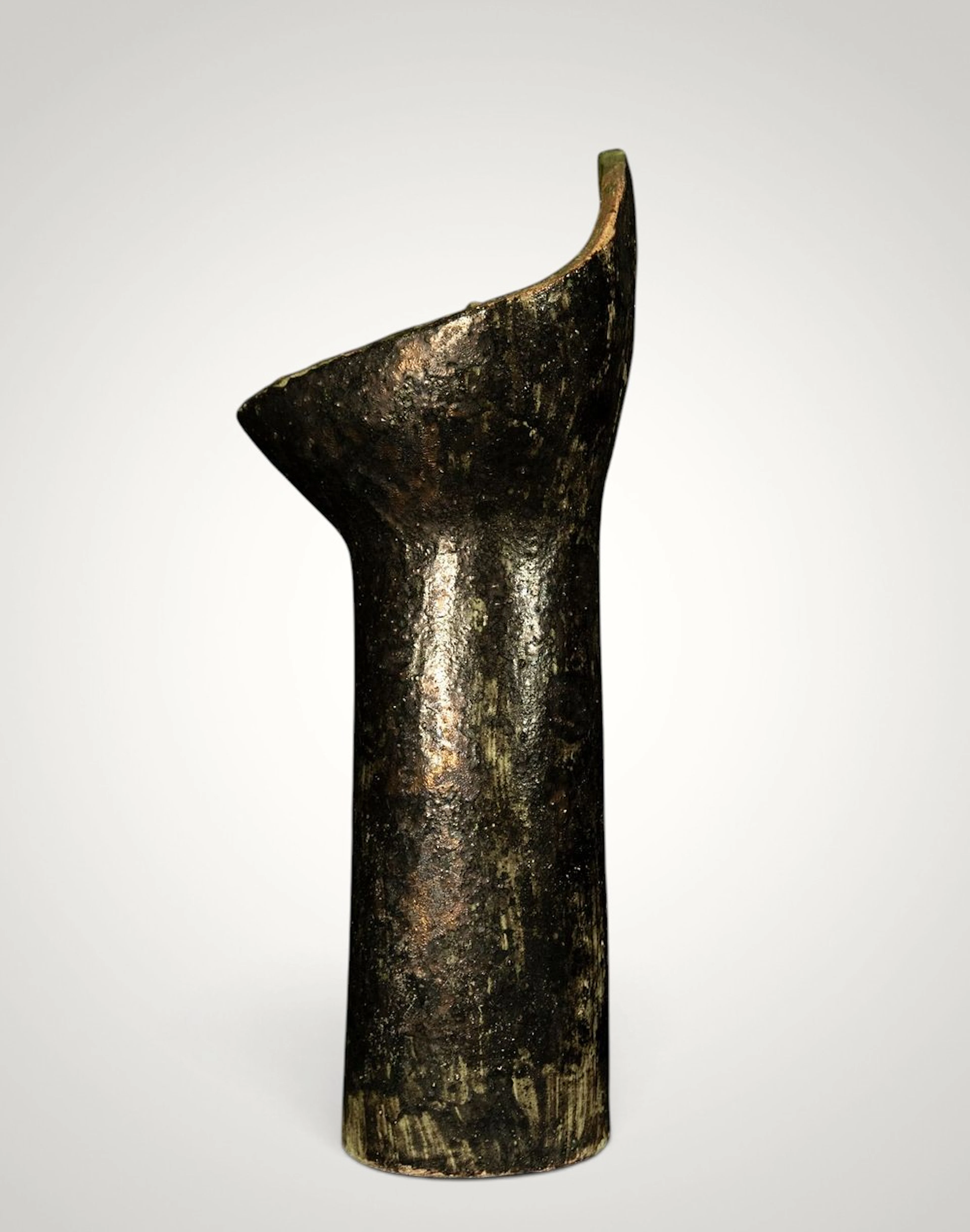 GLORIA RIUSERRA – CERAMIC VASE, UNIQUE PIECE