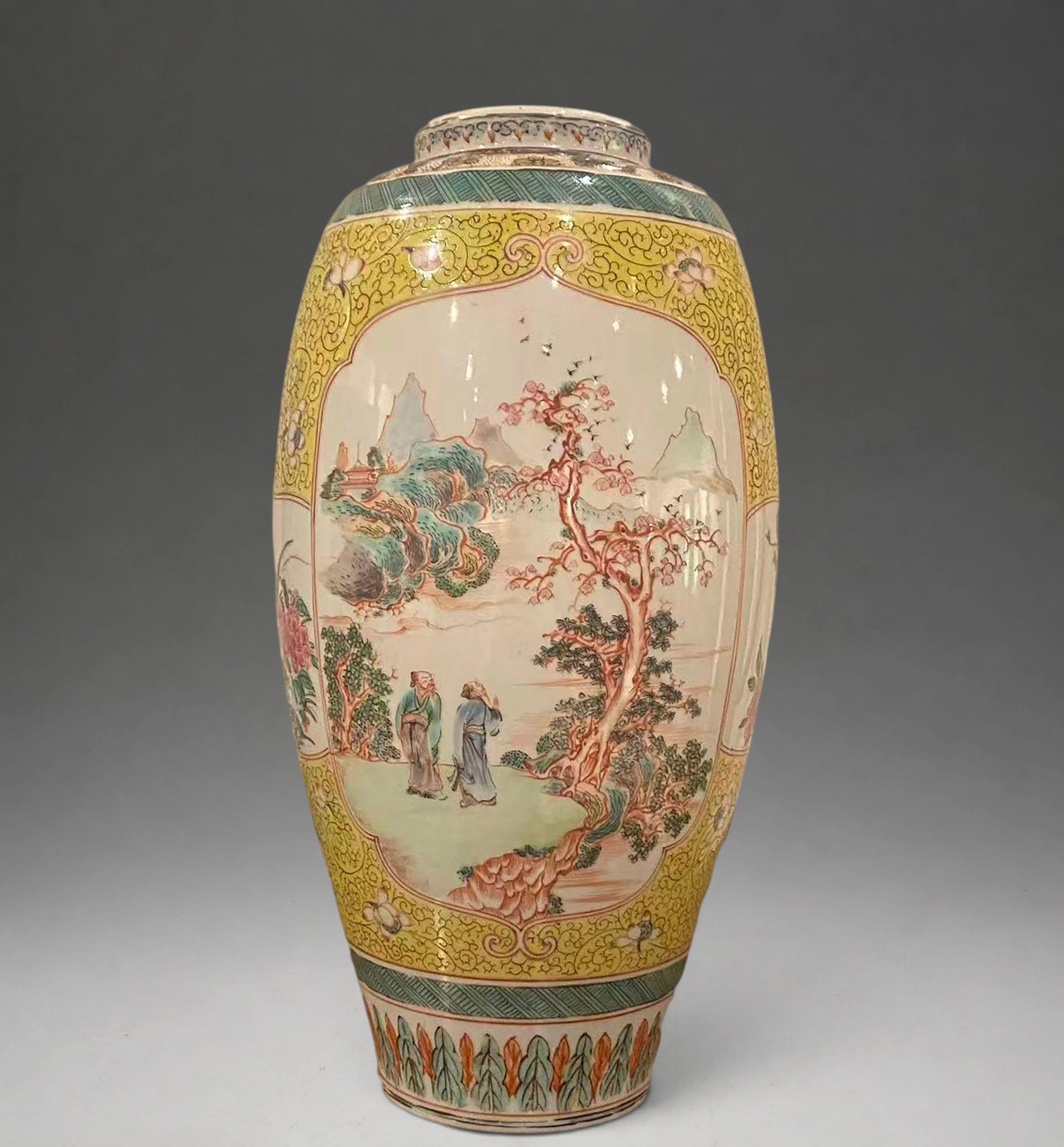 Vase in "famille rose" porcelain, China, Qing dynasty, early 19th century.