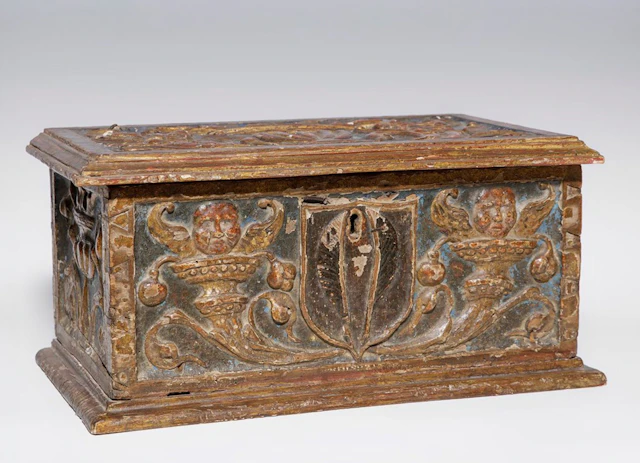 Renaissance chest – Aragonese school – 16th century