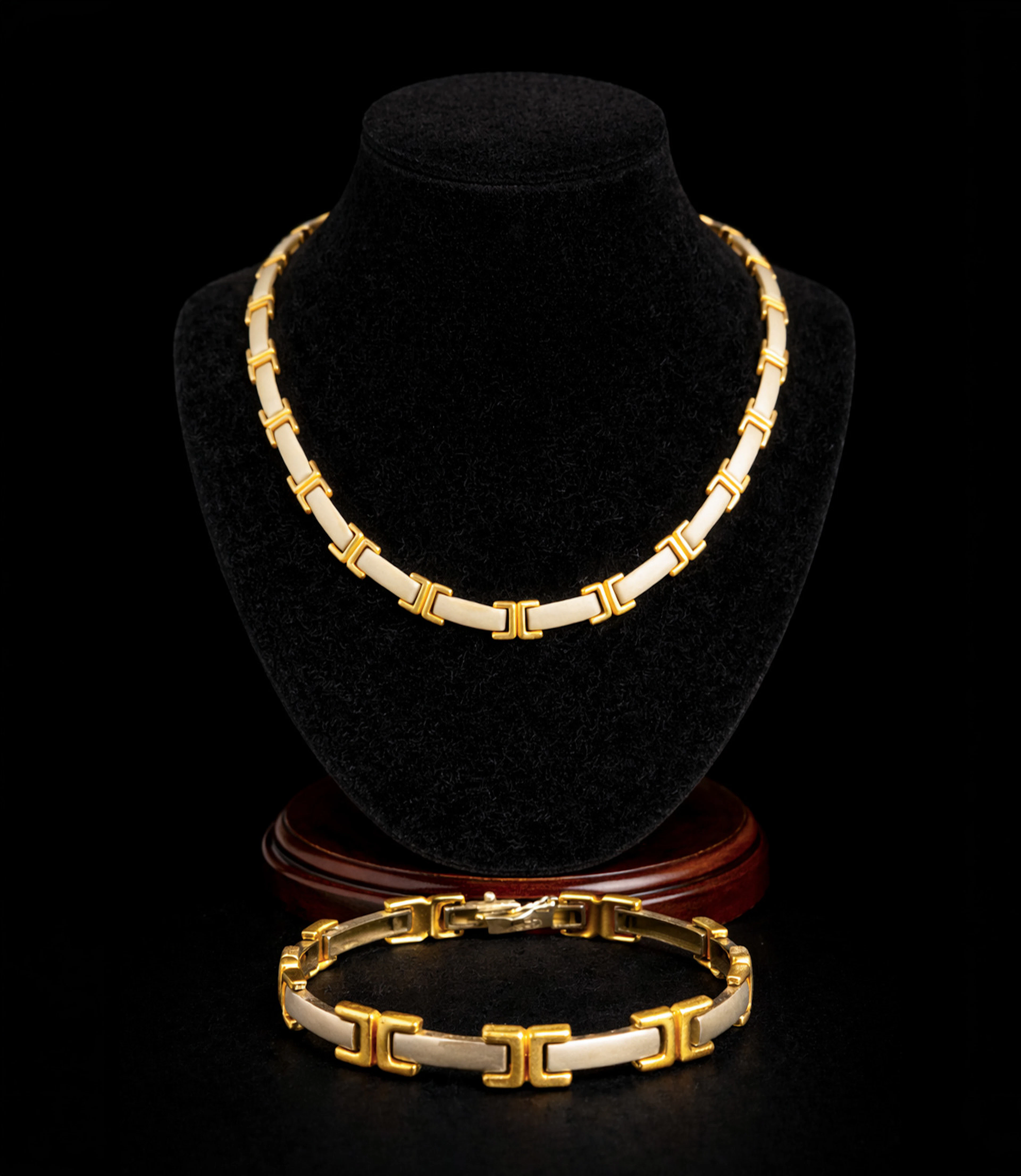 Exclusive Set of 45g 14k Gold Necklace and 14k Bracelet Cartier-Style
