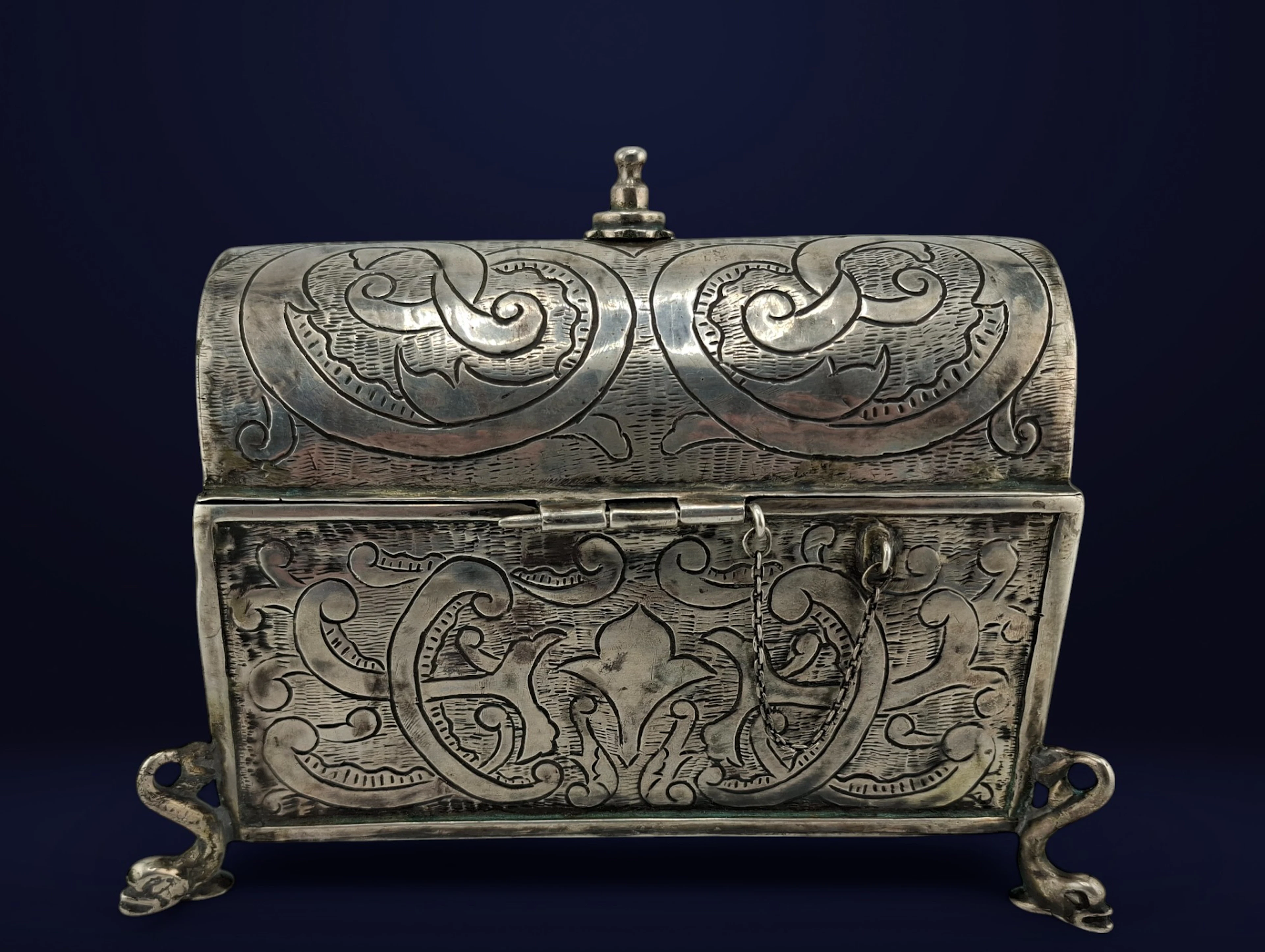 Colonial silver casket with hallmarks, 18th century, early 19th century