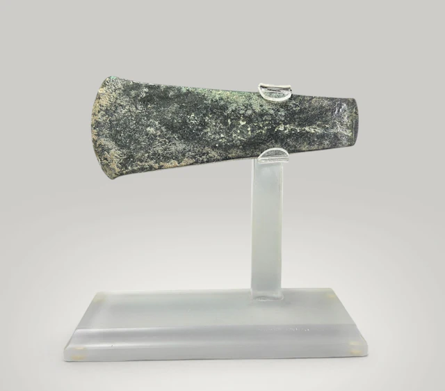 Rare copper axe head with a crescent-shaped blade, Canaanite culture