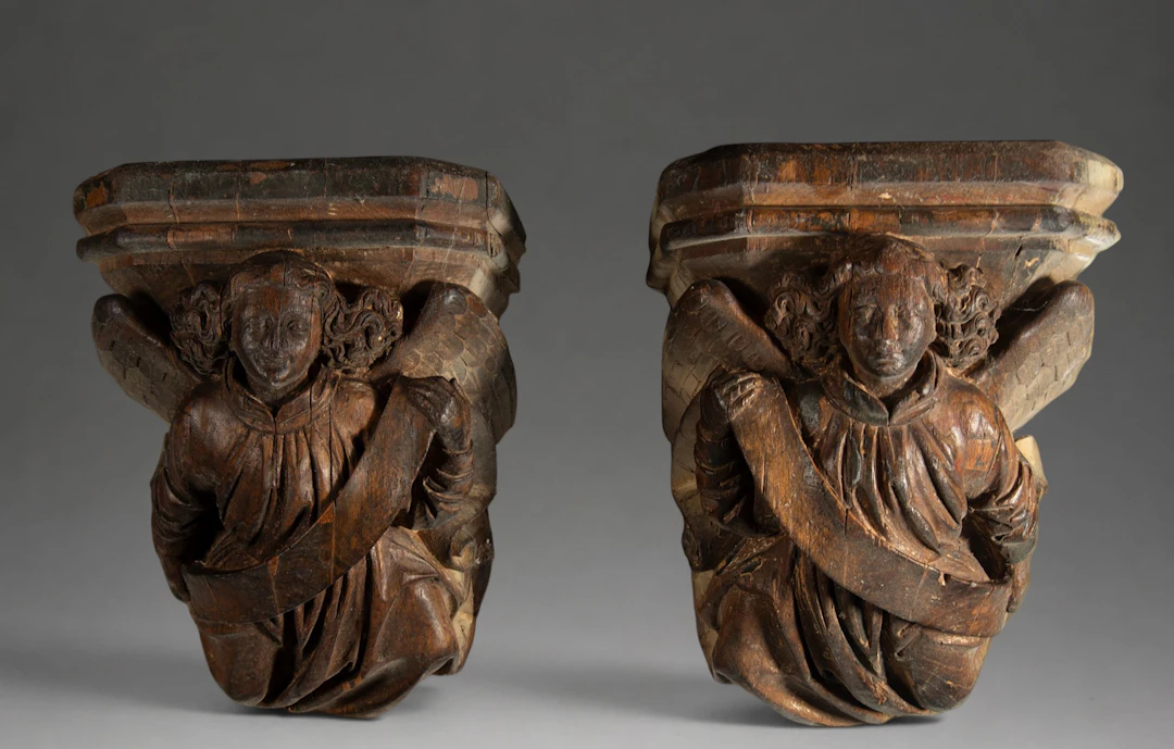 Pair of wall brackets - Late Gothic, France, 15th century