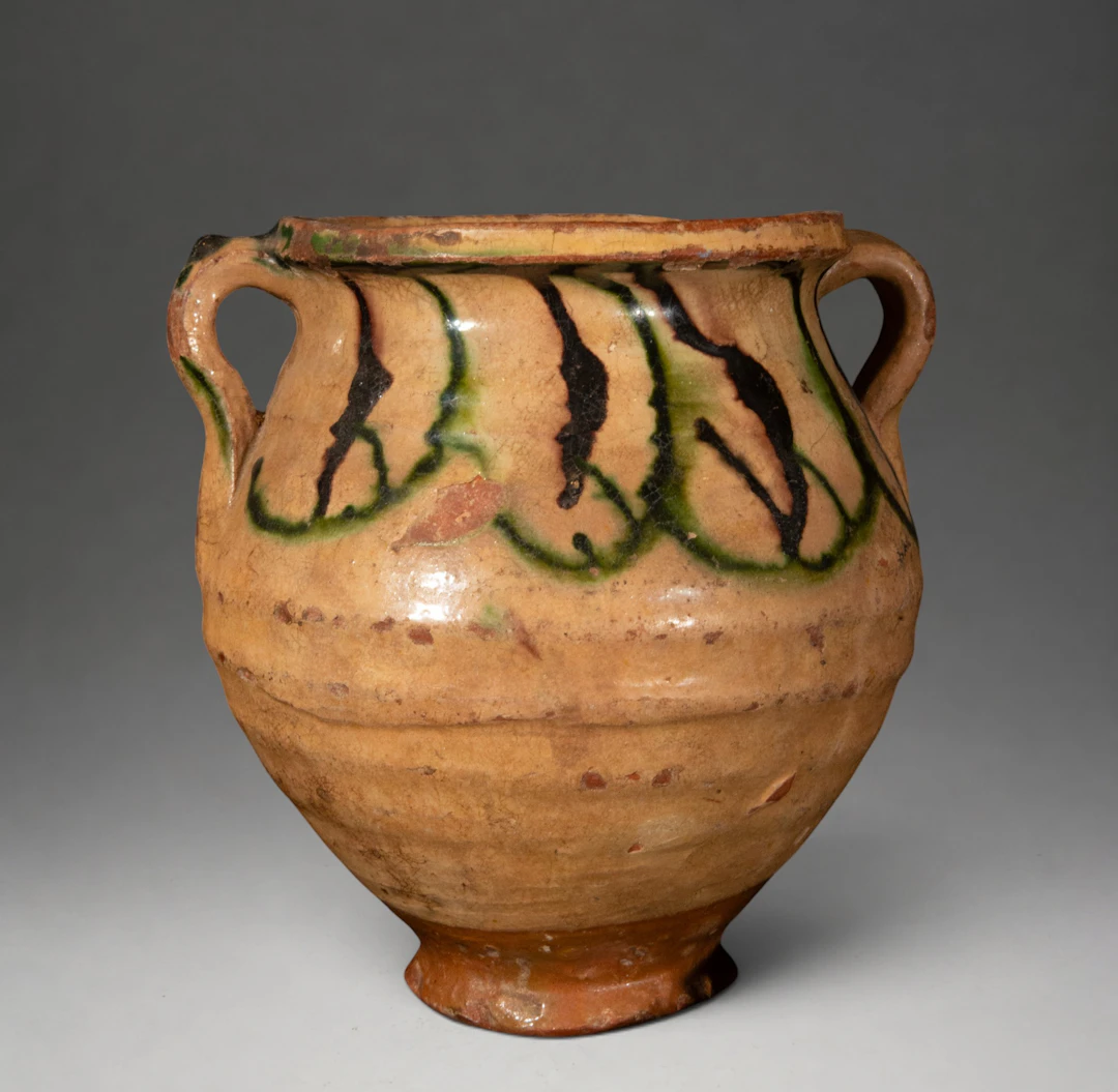 TERUEL CERAMICS - Two-handled jar with plant decoration in green and manganese