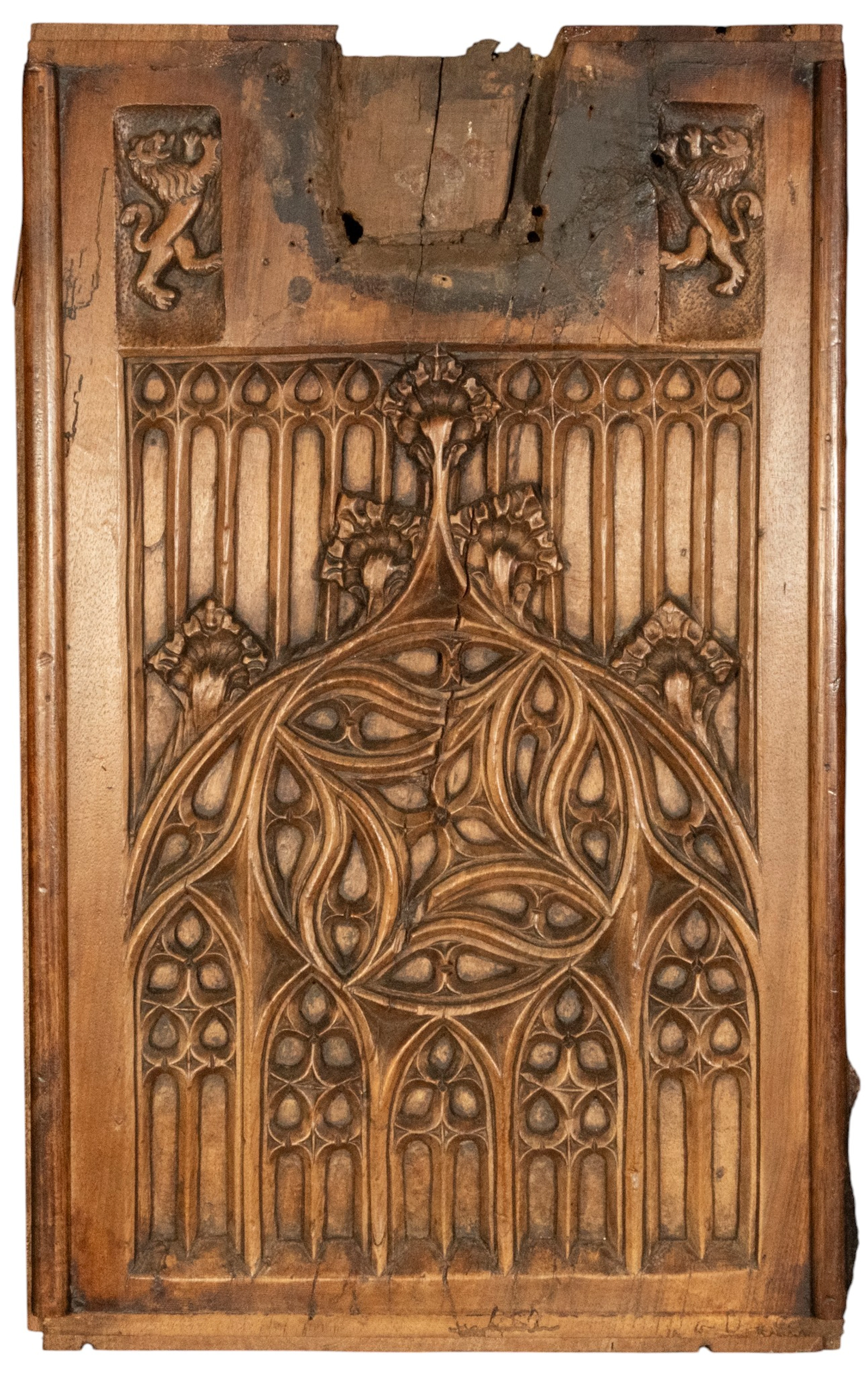 Large English Tudor Gothic Fragment in Oak with Lions, Medieval European