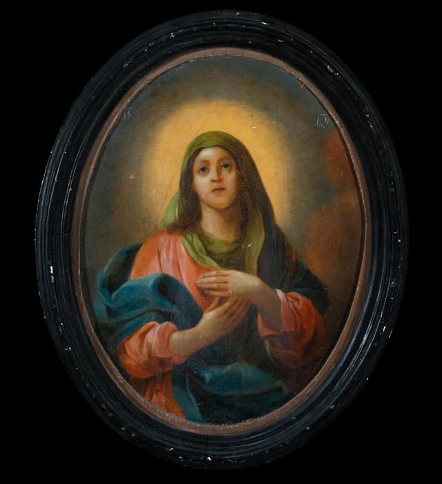 Orthodox Madonna on oval panel from the 19th century