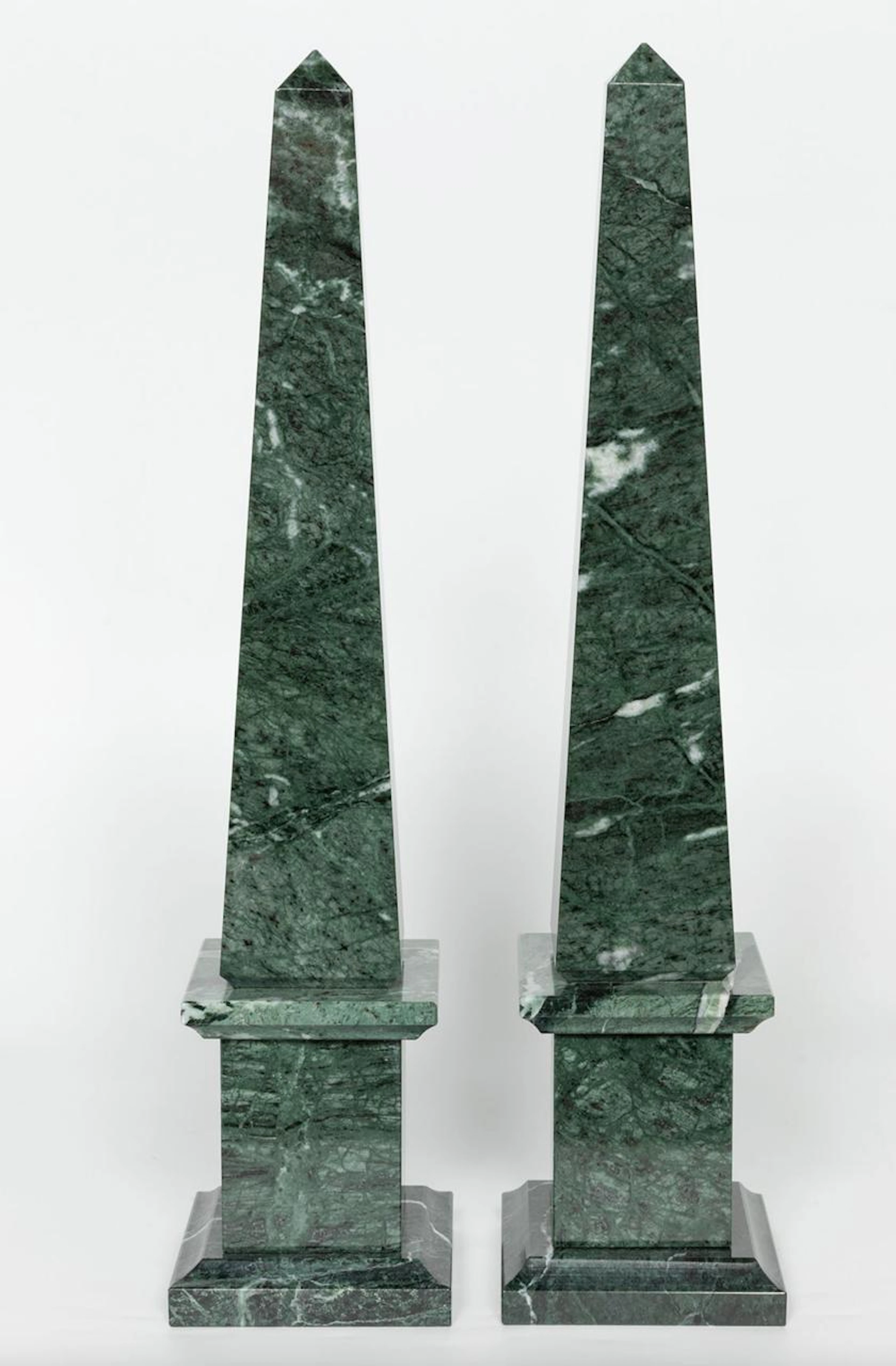 Pair of obelisks in Levanto green marble – Italian School – 20th century