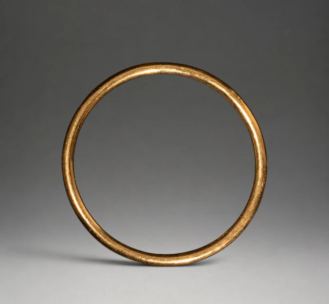 18K GOLD RING 0.94G