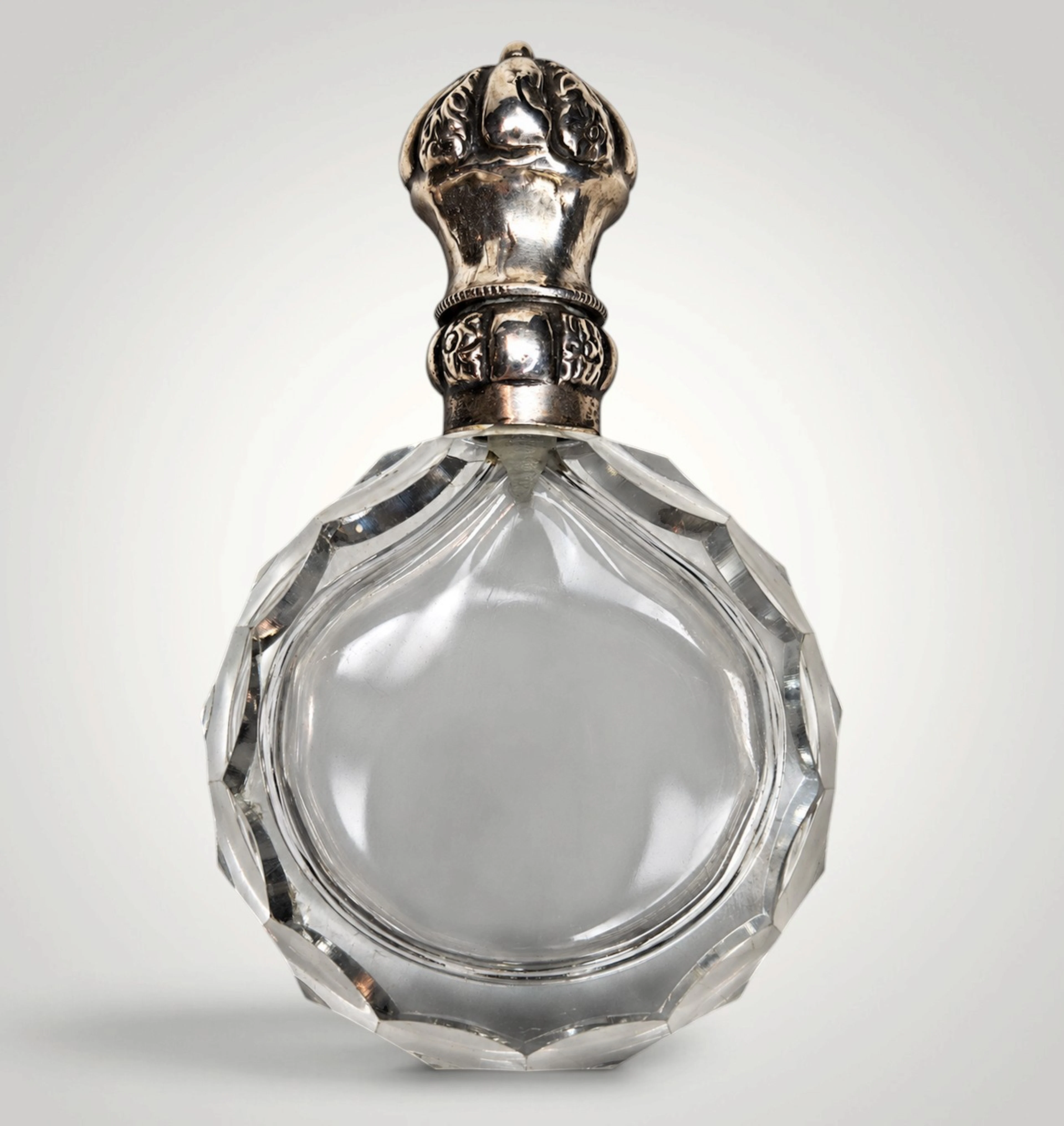 Late 18th-century perfume bottle with silver mount