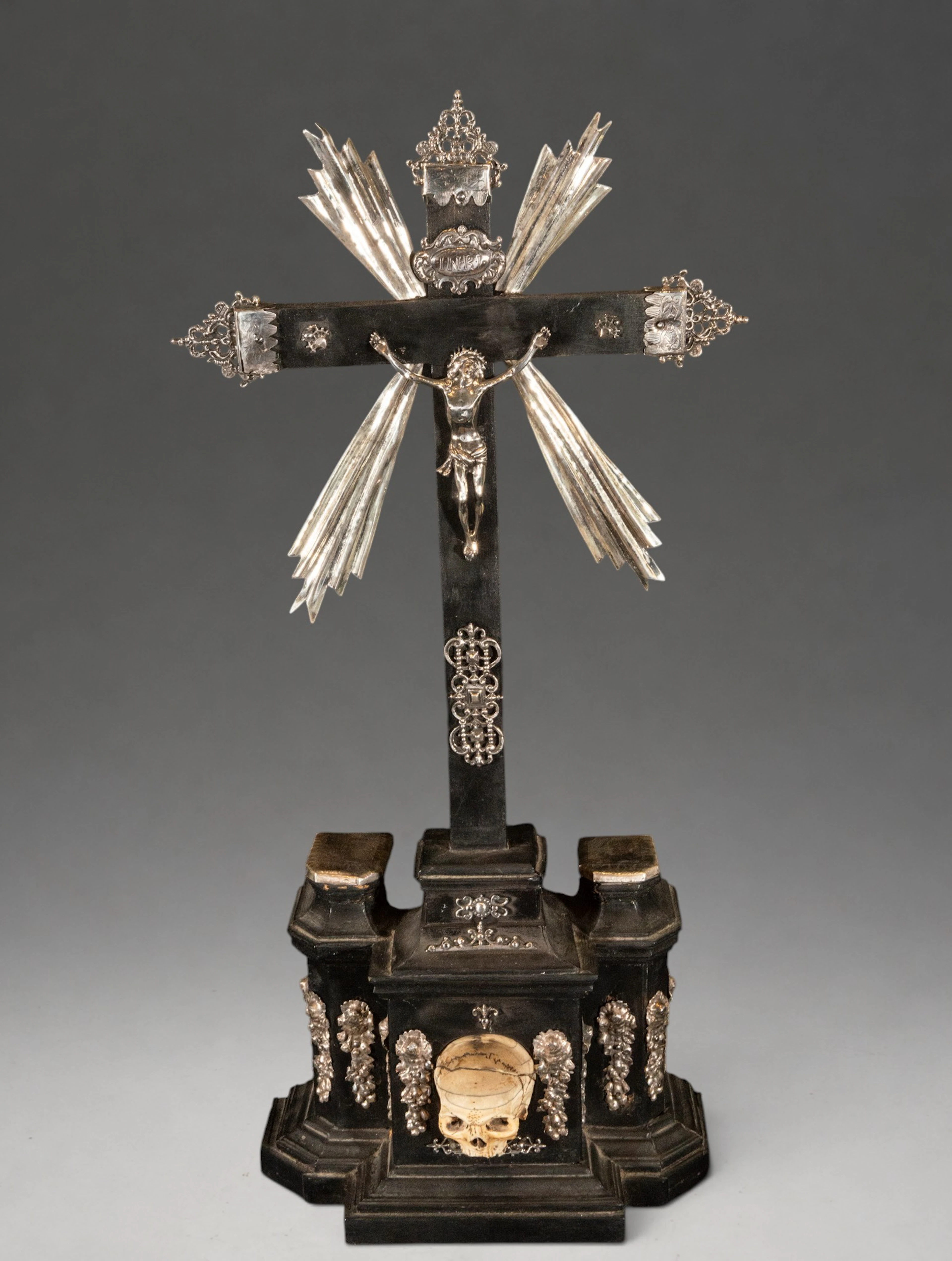 Altar crucifix with silver Christ and attributes of the Passion –