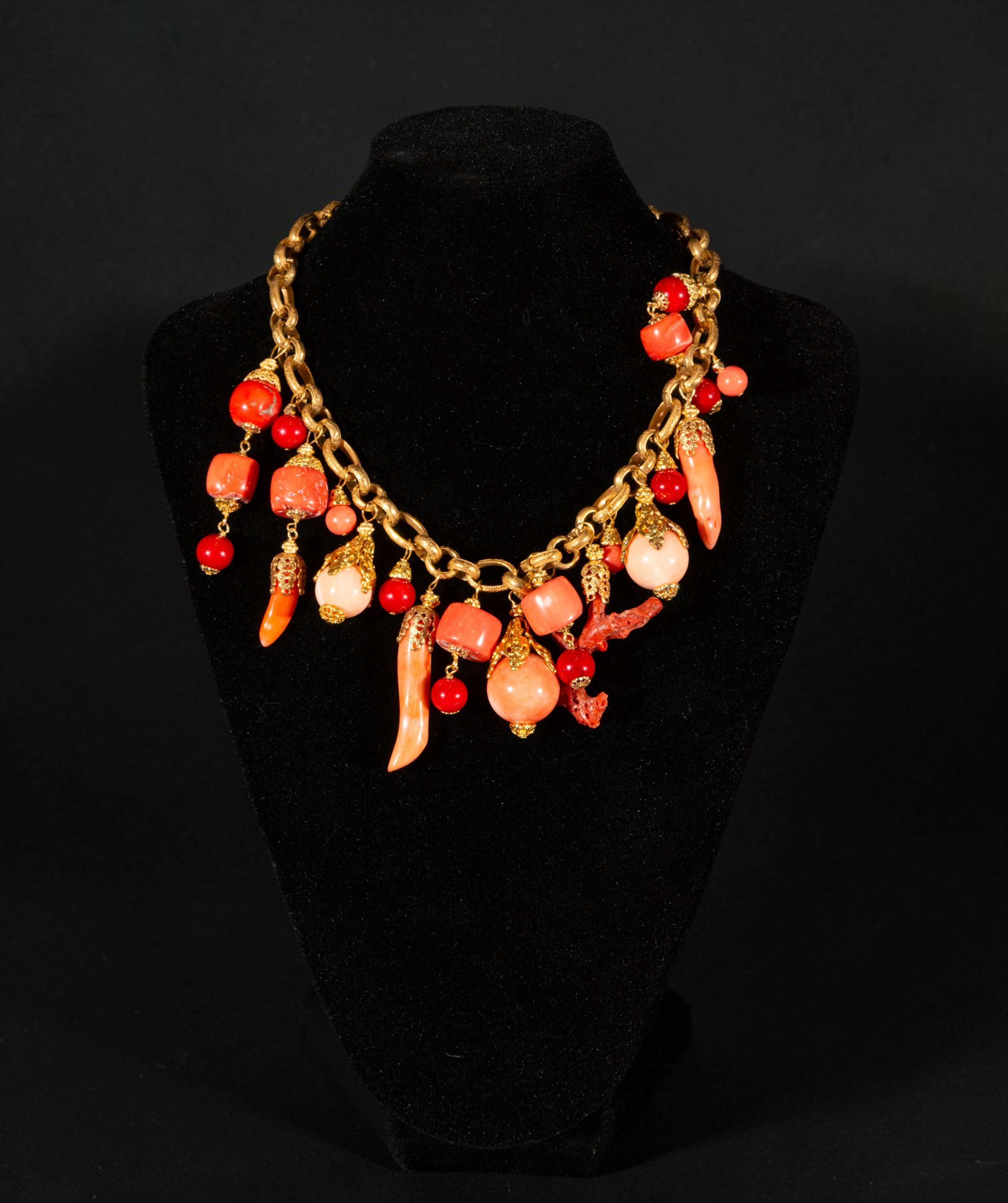 Gold-plated silver necklace with coral