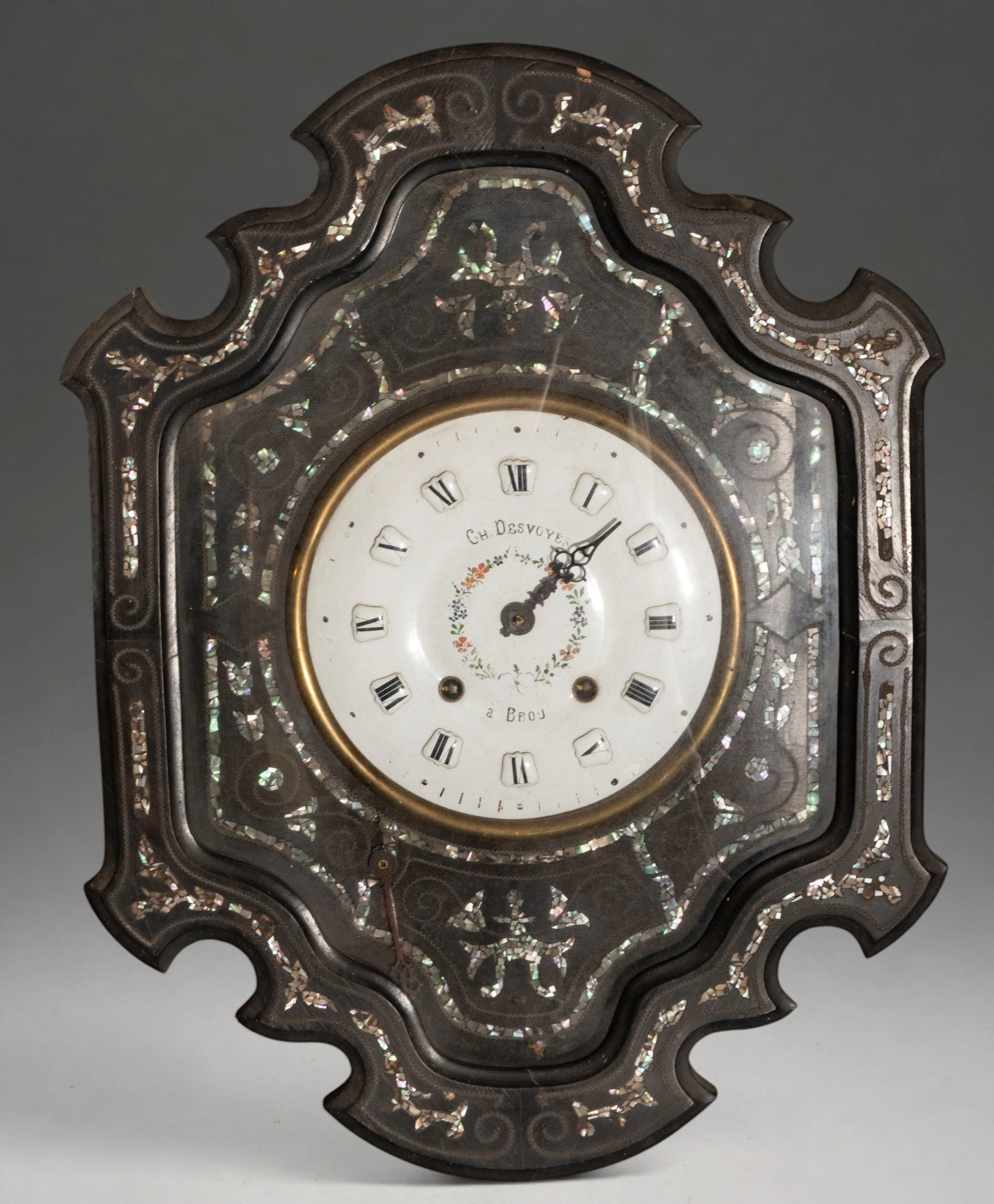 Bullseye style wall clock with inlaid decoration – 19th century