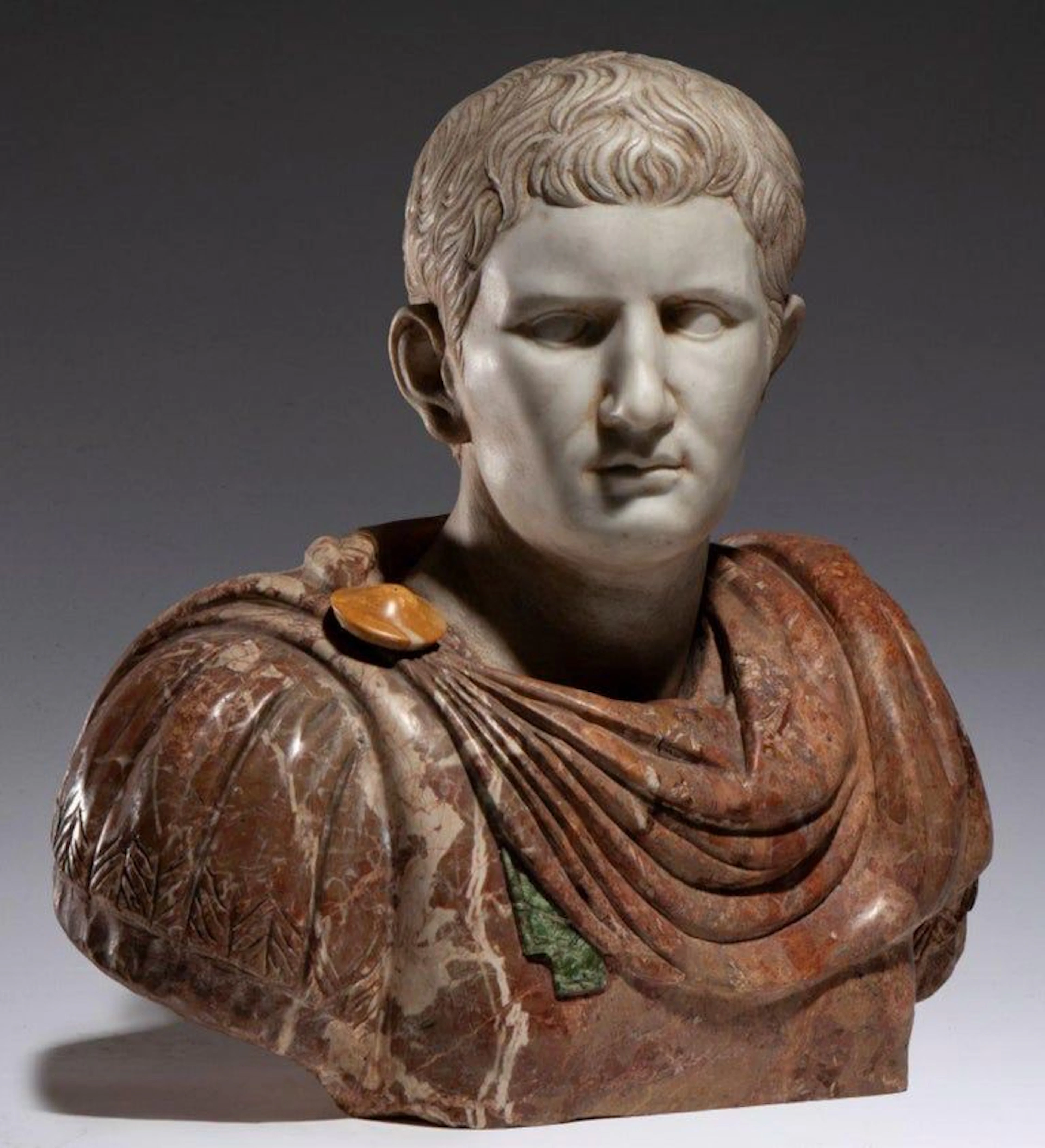 Bust of a Roman emperor, iconography of Augustus or of the Julio-Claudian