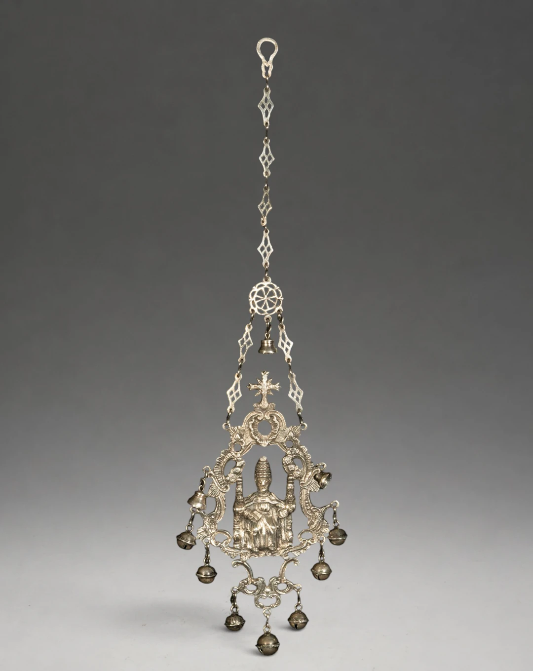 EXCEPTIONAL LARGE SILVER PENDANT RATTLE OF SAINT GREGORY, 190G, 19TH-20TH