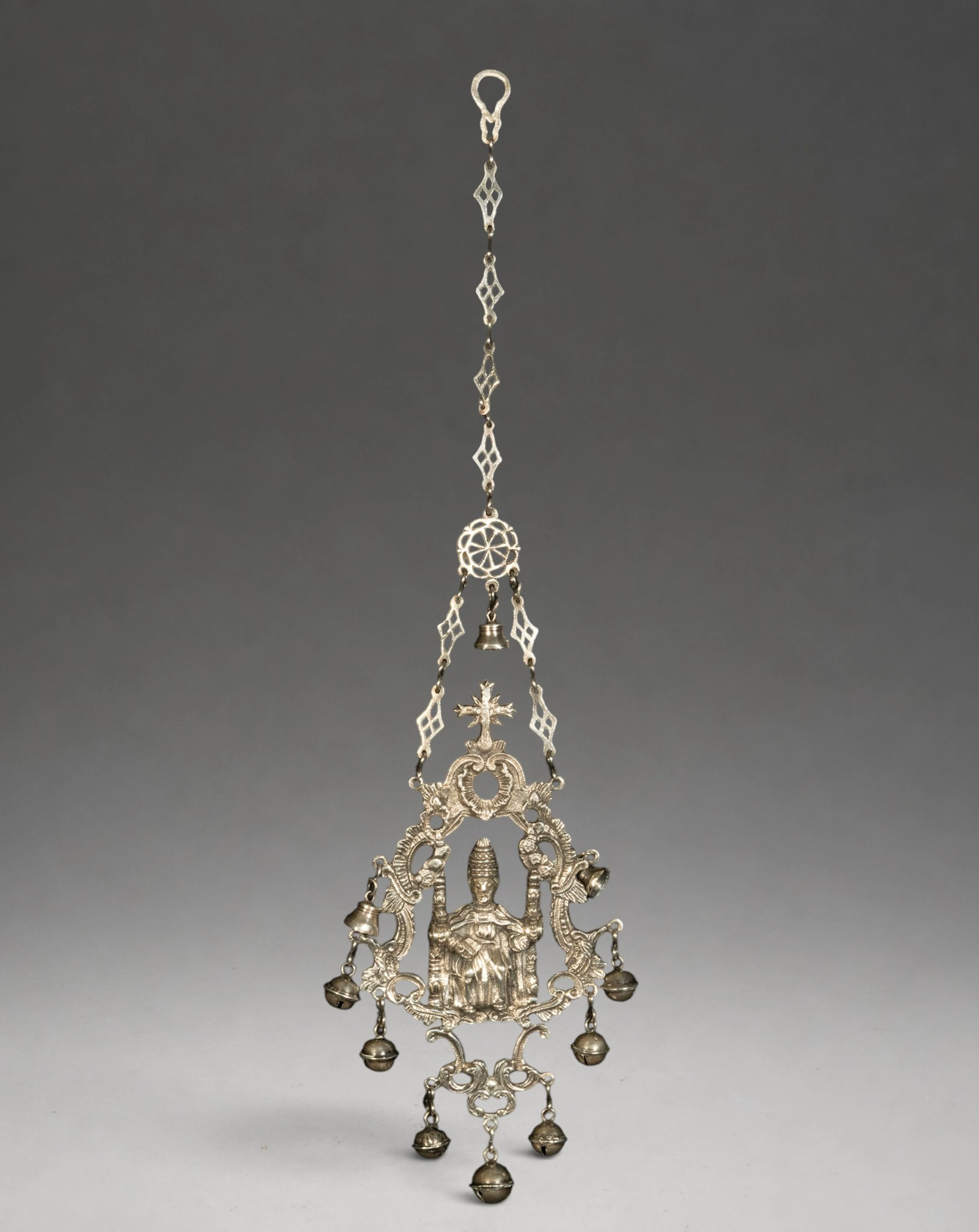 EXCEPTIONAL LARGE SILVER PENDANT RATTLE OF SAINT GREGORY, 190G, 19TH-20TH