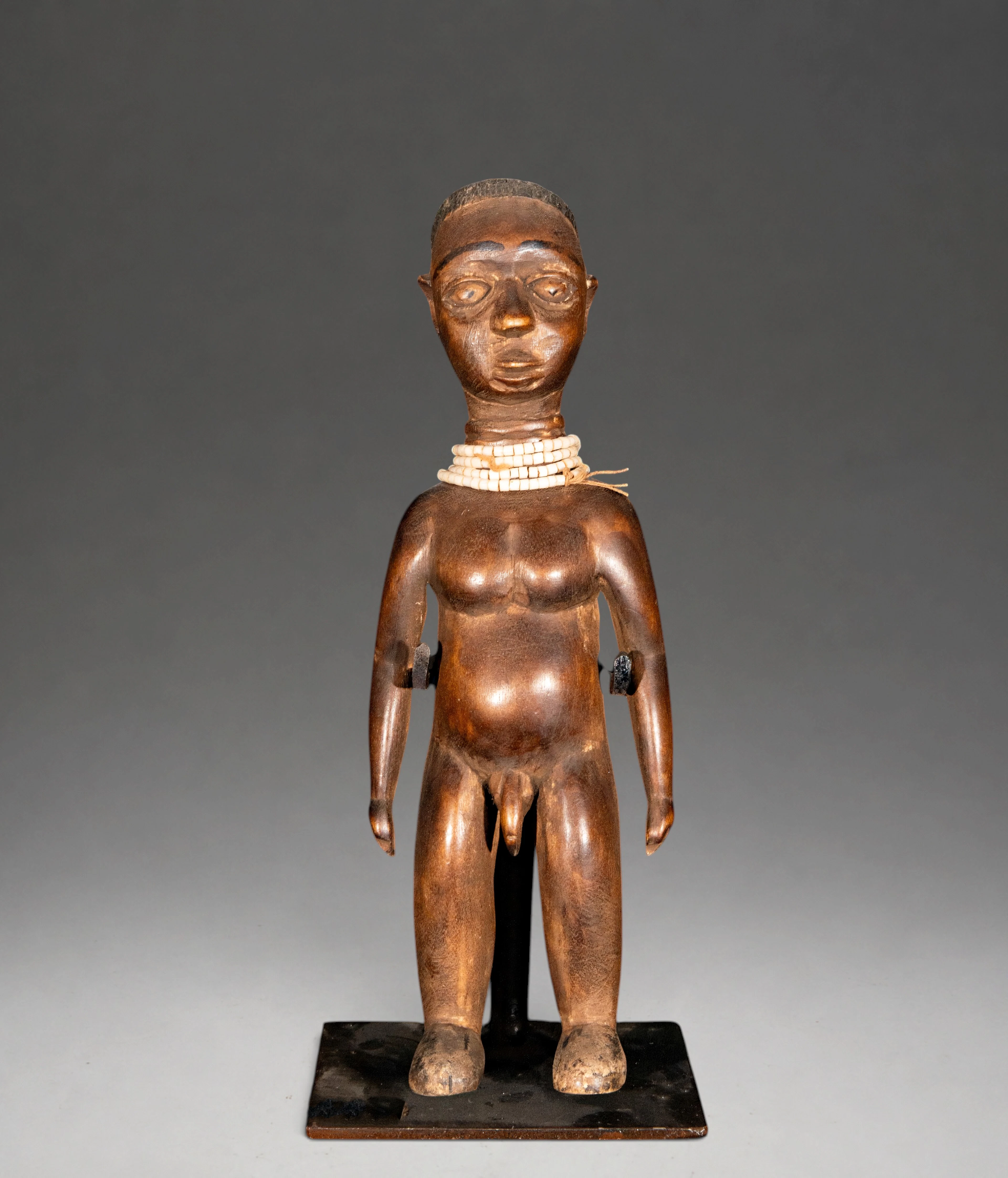 Wooden anthropomorphic figure – Yoruba African School – 20th century