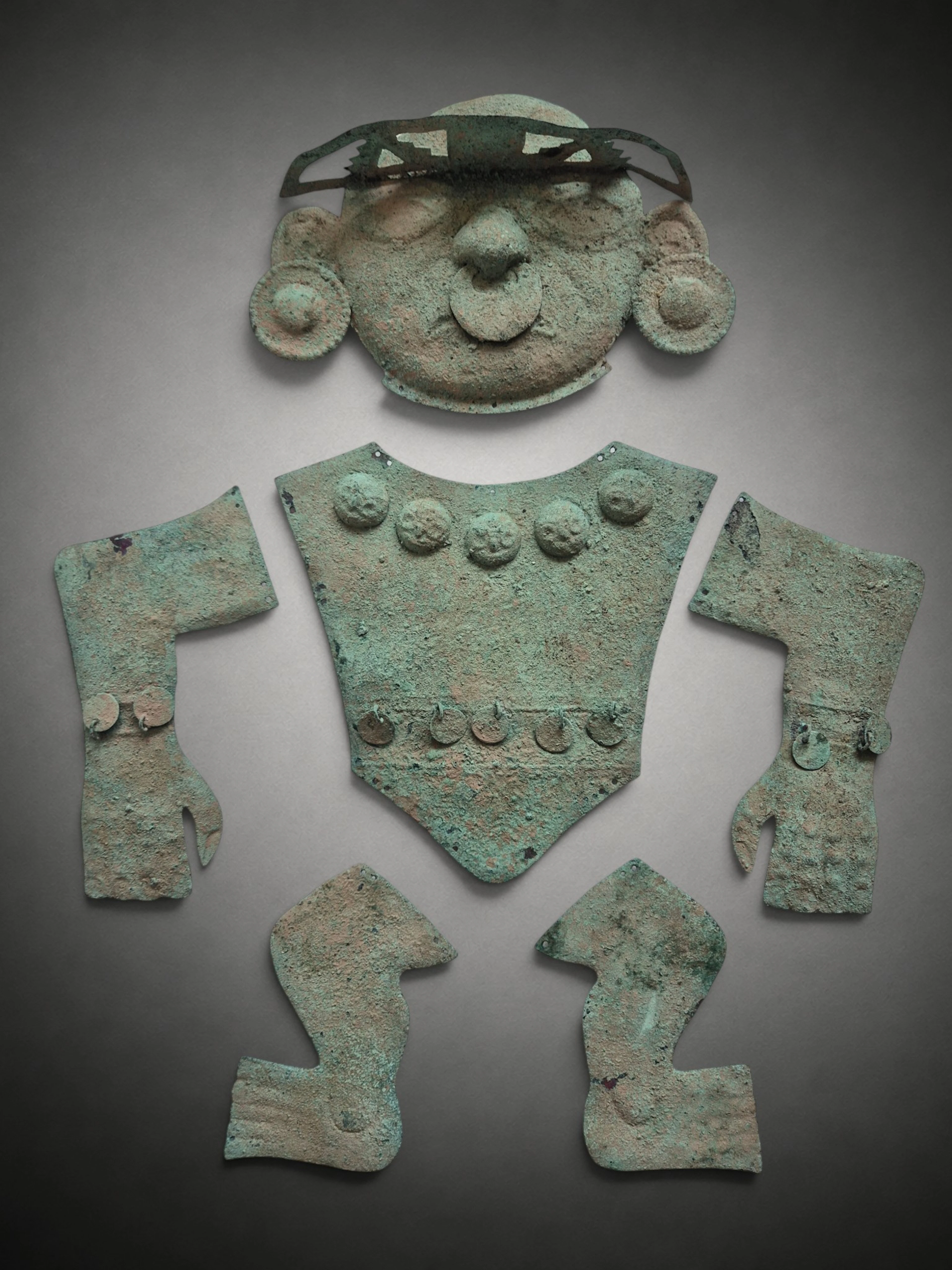 Important Moche guardian figure made of copper, Lambayeque Valley