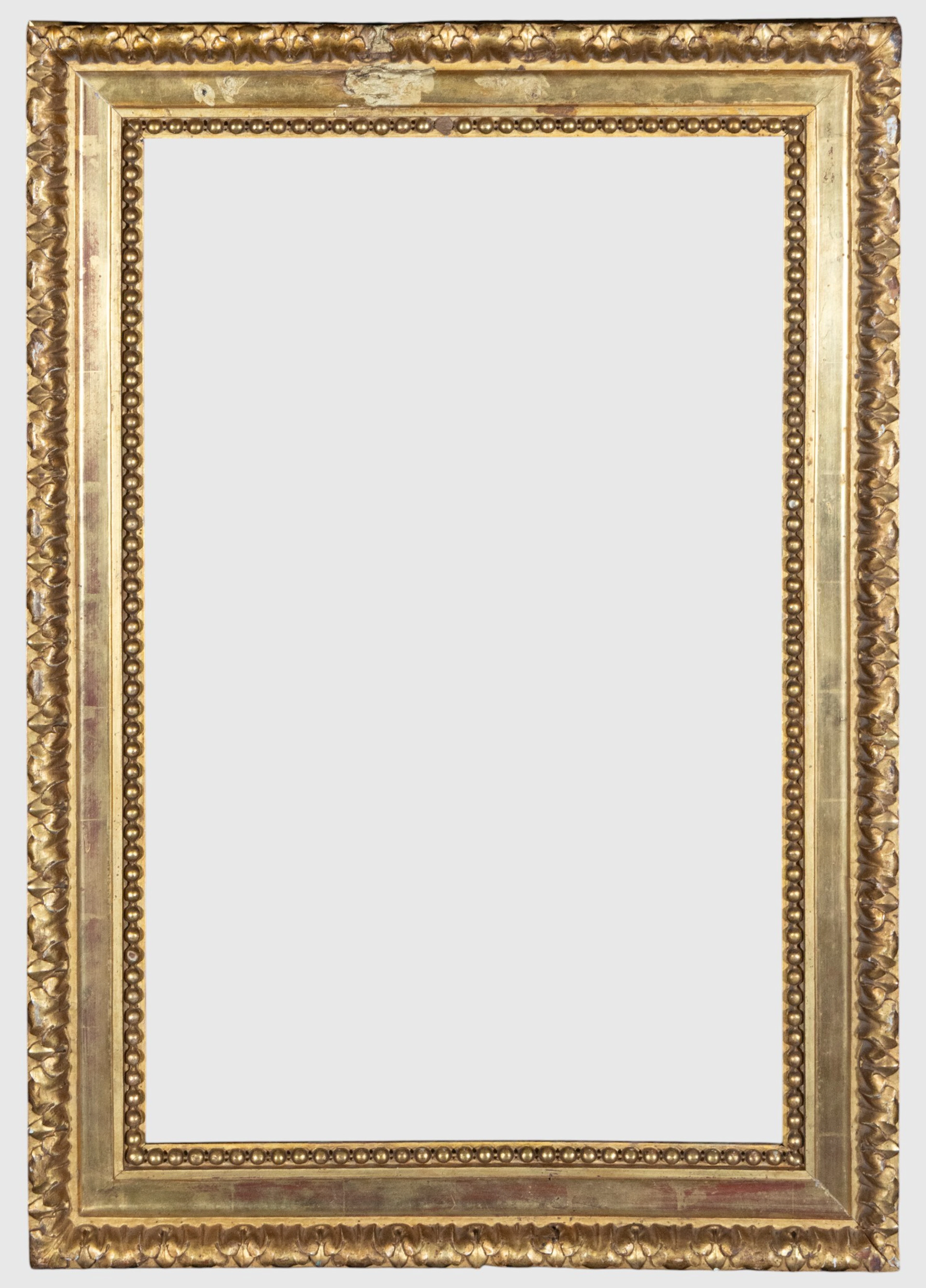 Gilded frame with beaded border and vegetal decoration – 19th century