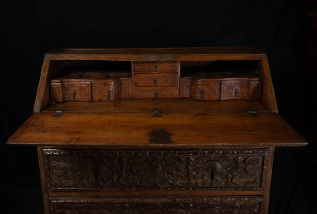 Exceptional Plateresque Desk Cabinet, Spanish Renaissance school of