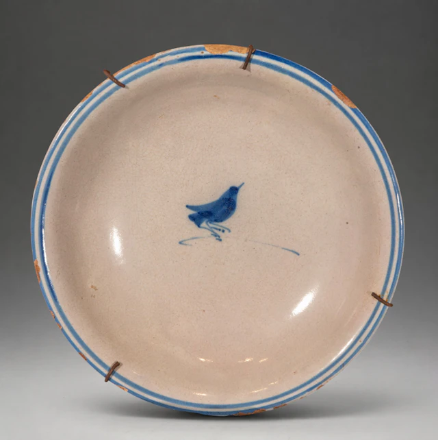 MANISES CERAMICS - Ceramic plate with bird decoration in blue