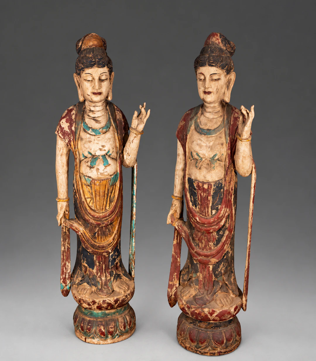 Pair of Buddhist figures in polychrome wood – Thailand – 19th century