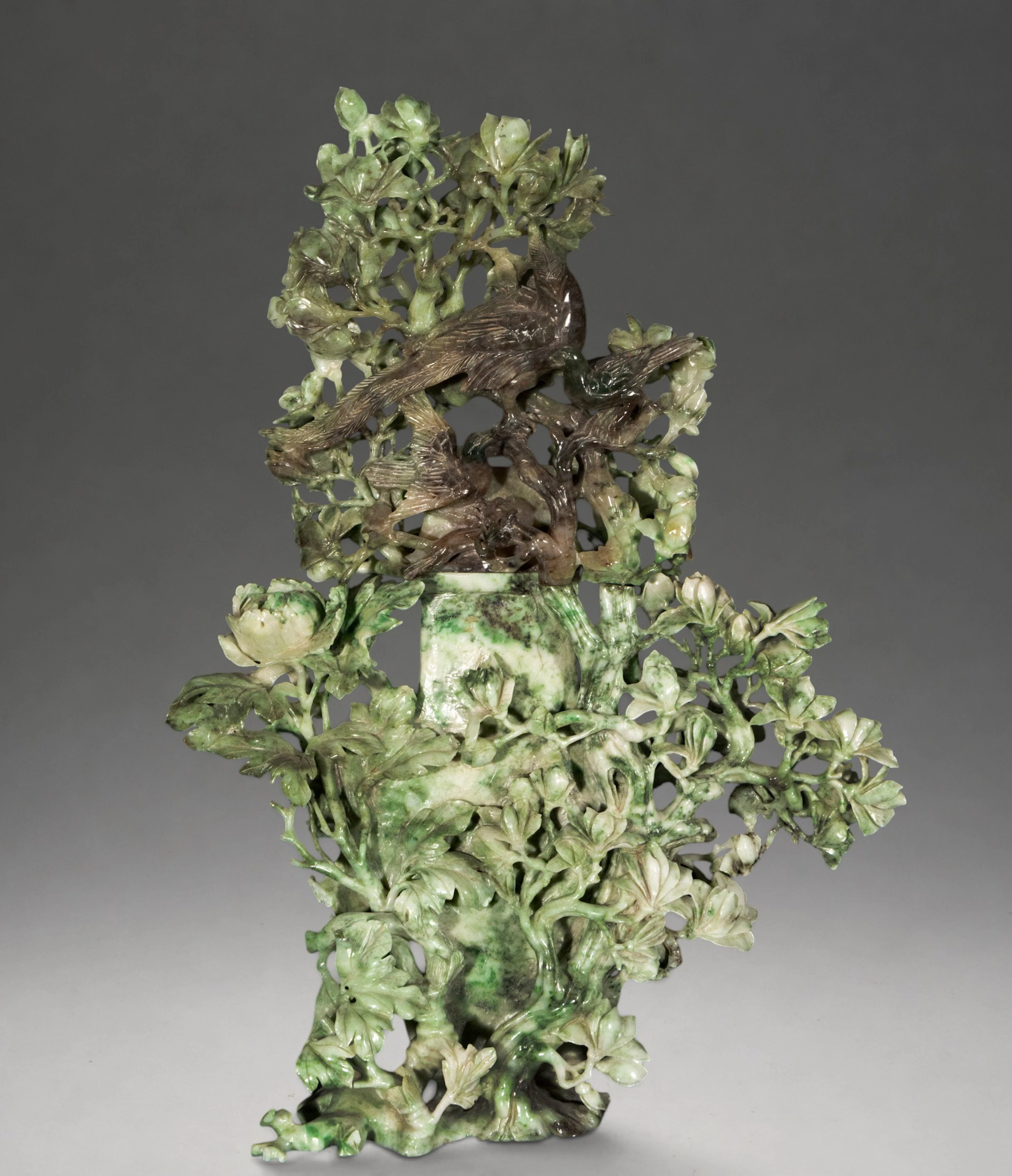 Openwork plant composition with birds – China