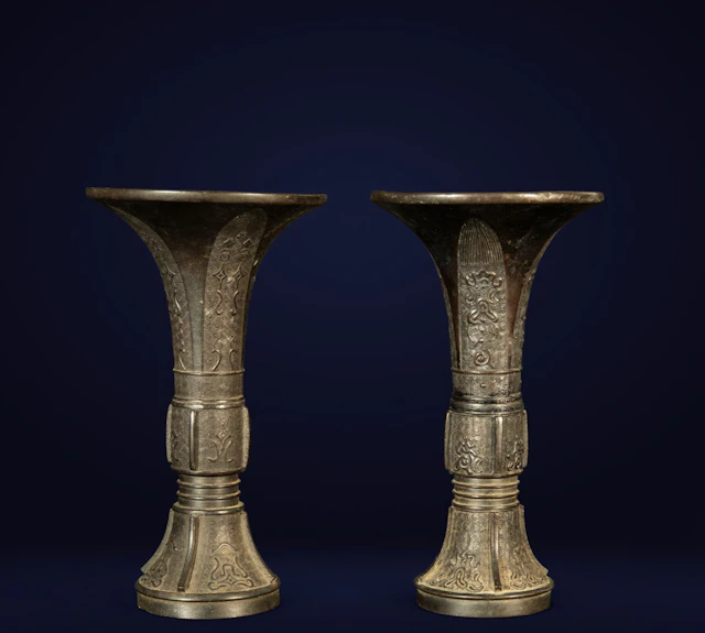 Pair of 19th Century Chinese Qing Dynasty Hu Vases