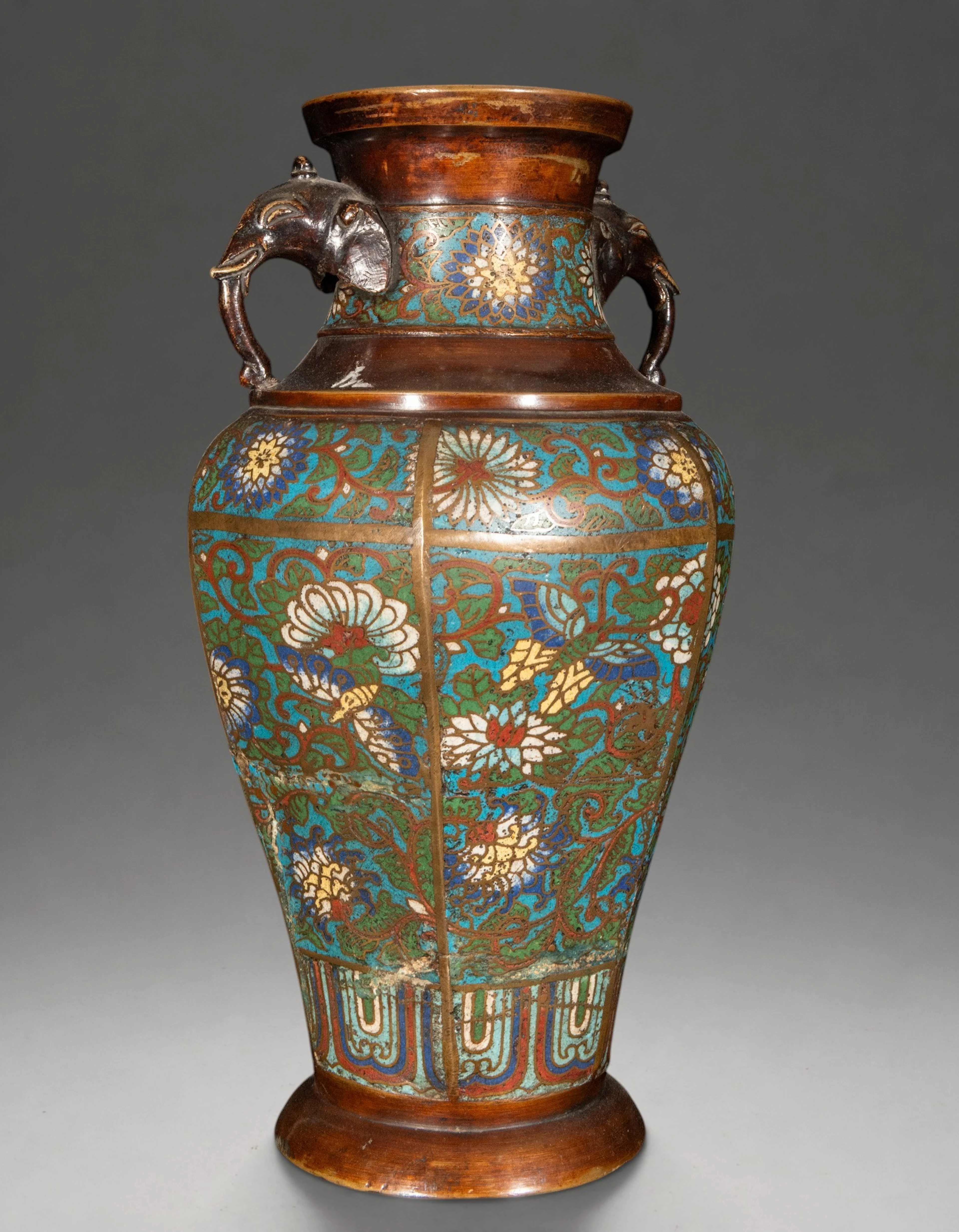 Vase with elephant handles – China – 19th century