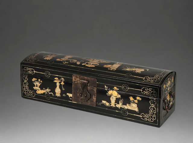 Important Chinese imperial dowry chest, Qing dynasty, late Qianlong