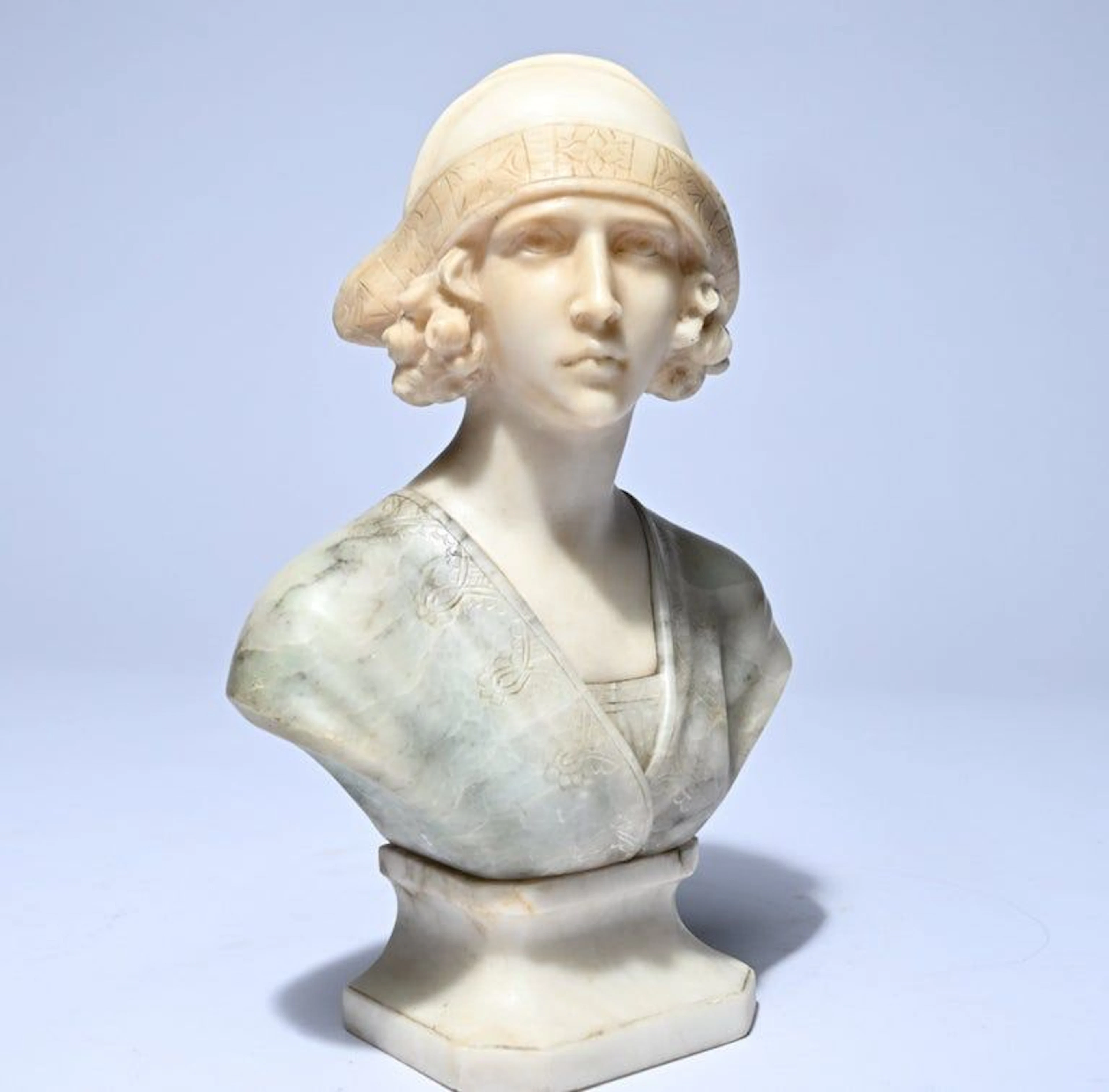Art Deco female bust, signed Michelotti – Italian School – circa 1920