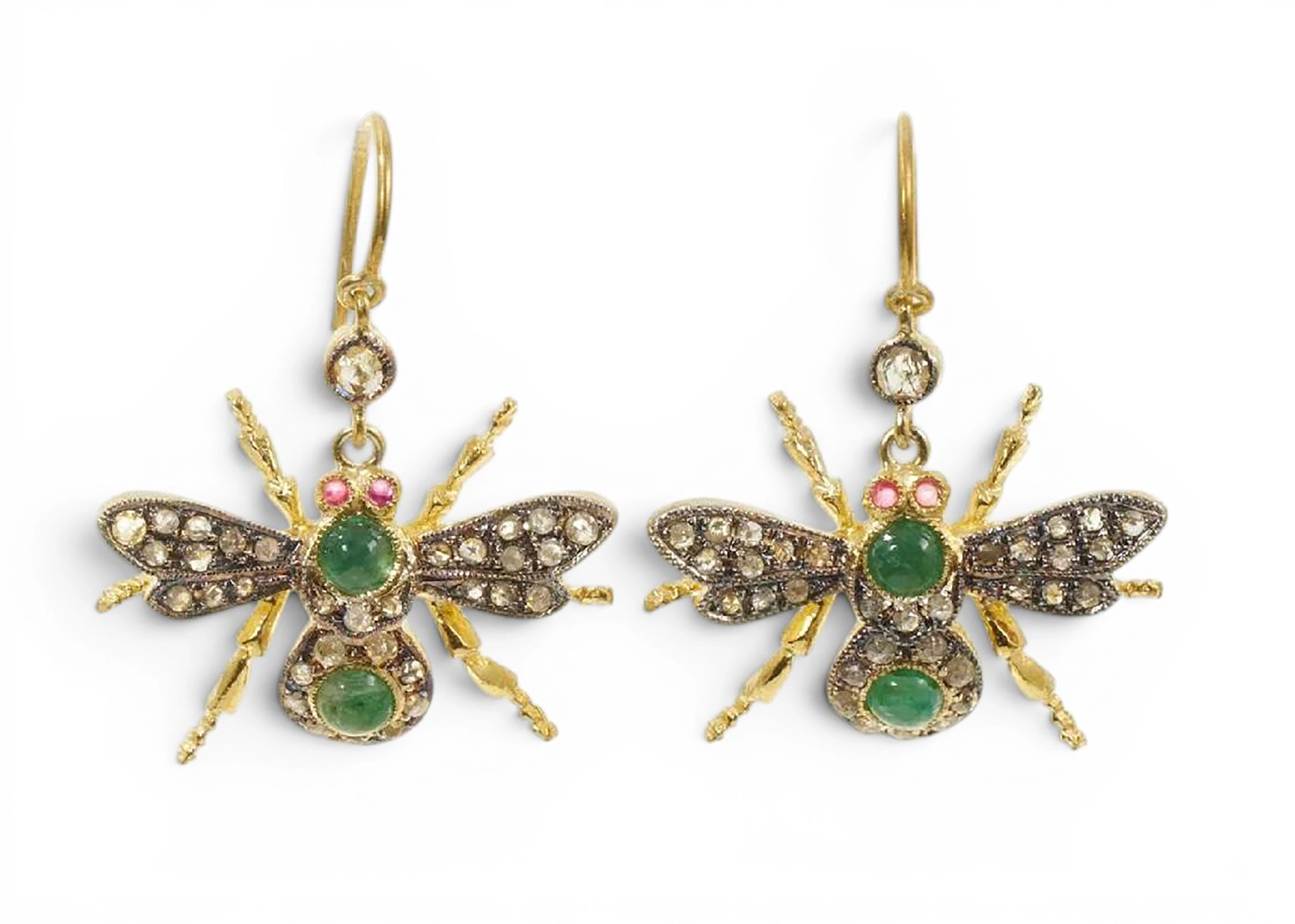 Pair of bee-shaped earrings in silver gilt with rose-cut diamonds