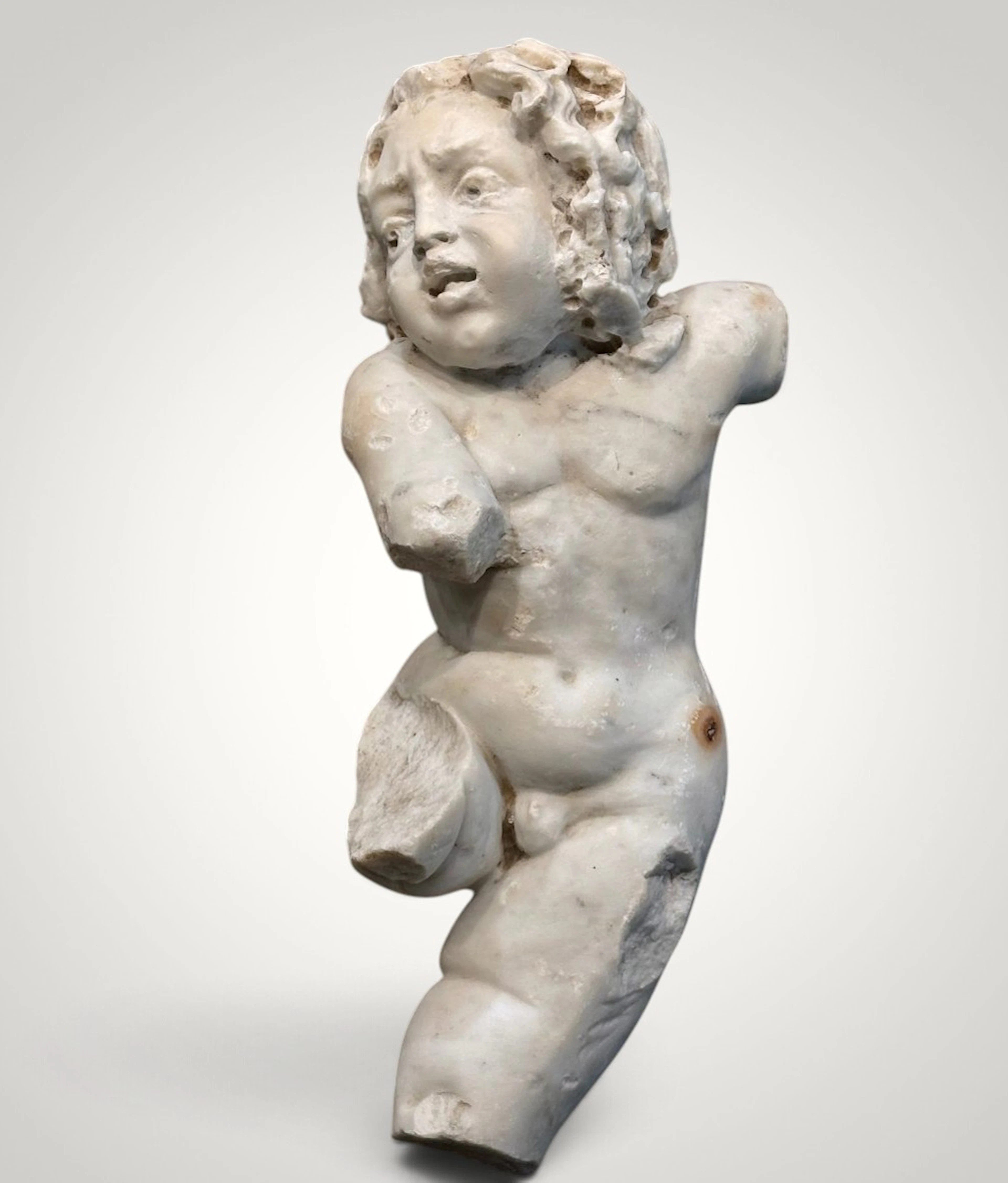 Important putto sculpture in carved marble, Italy, 17th century
