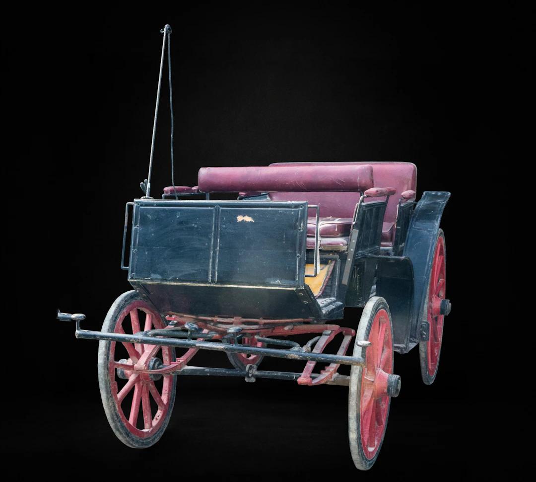 Six-seater horse-drawn carriage with coachman, 19th century