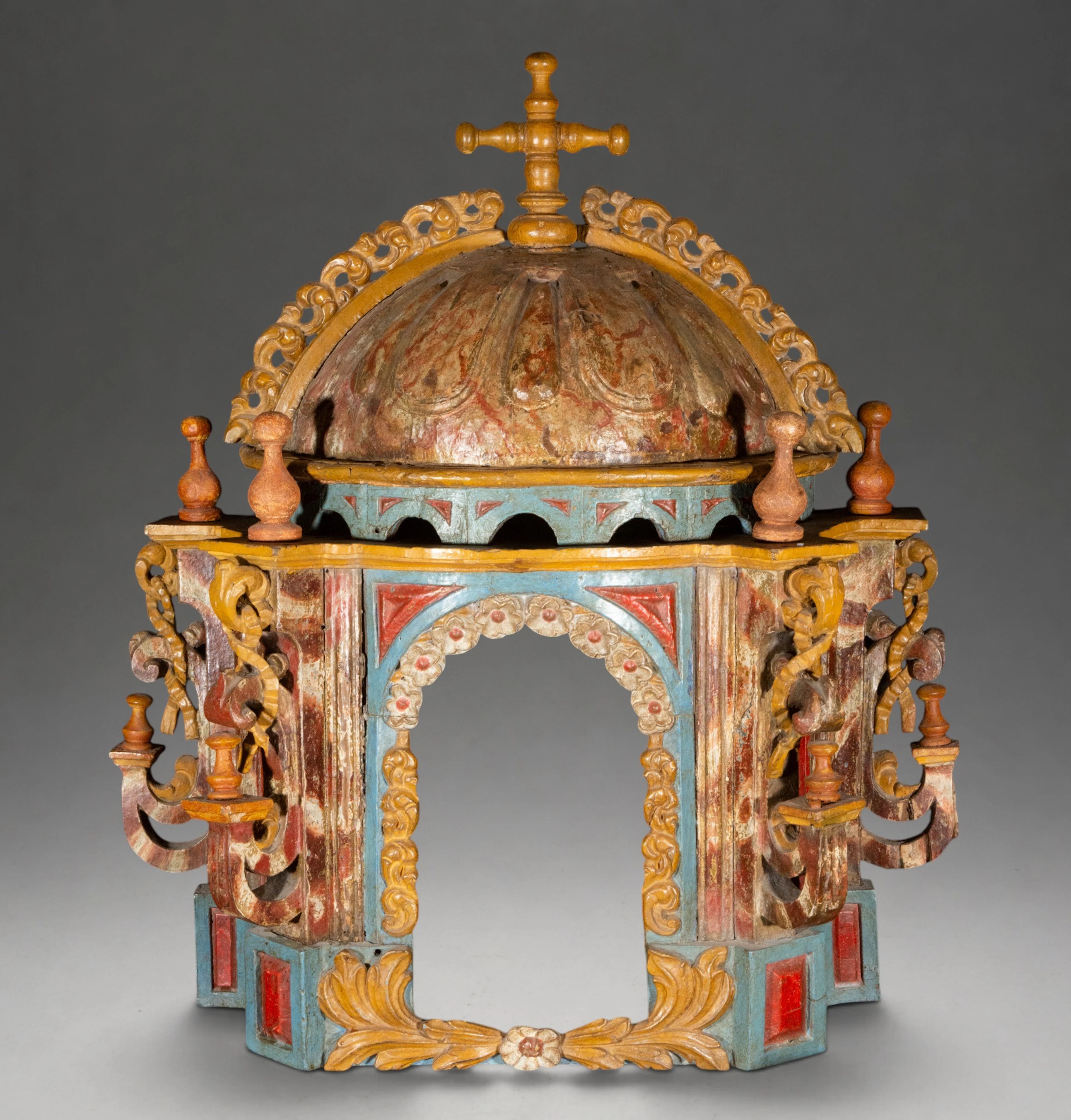 17TH CENTURY MEXICAN NICHE, MADE OF WOOD