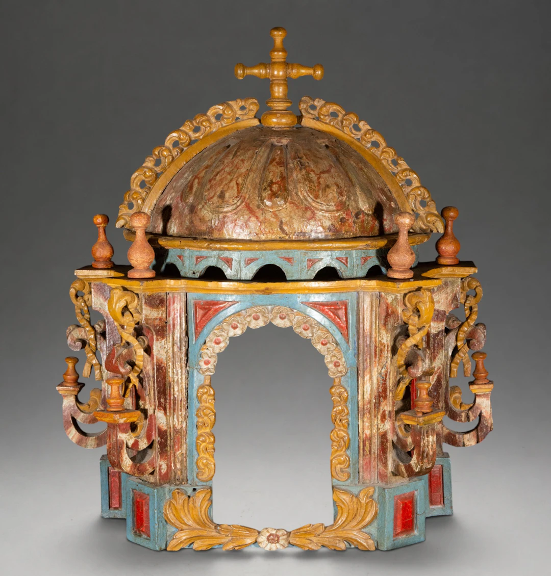 17TH CENTURY MEXICAN NICHE, MADE OF WOOD