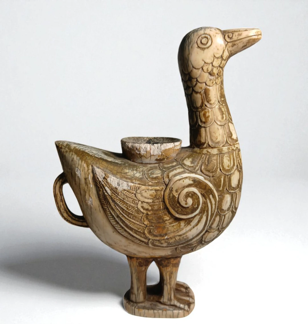 Sculptural brush-washer (Bǐ xǐ diāosù) in the shape of a duck in ivory
