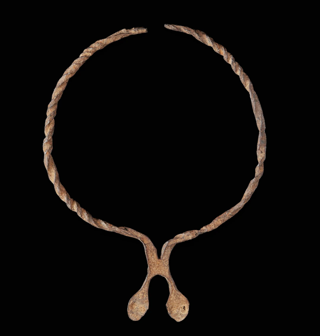 Iron torque, Senufo, Ivory Coast, 19th-20th centuries
